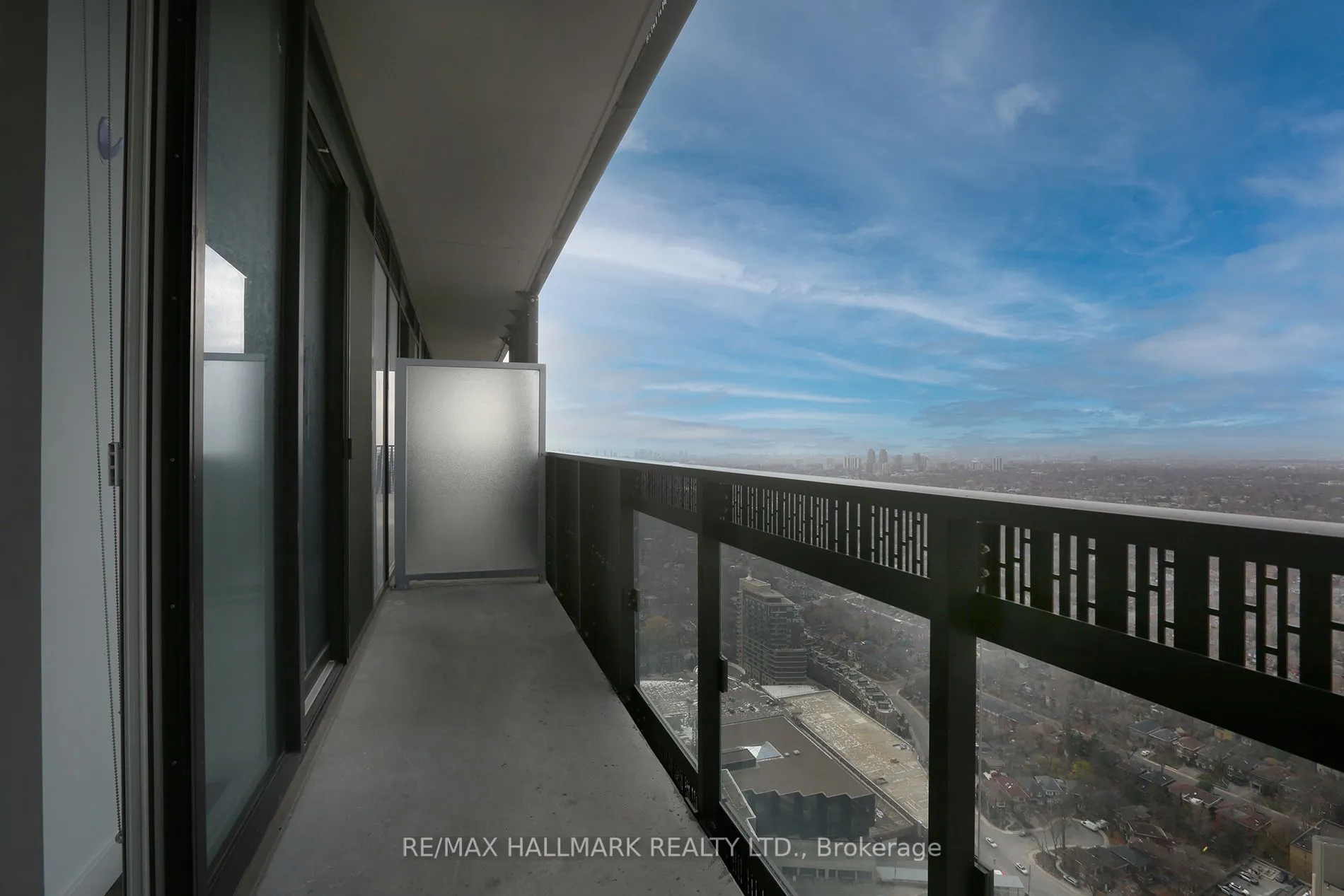 8 Eglinton Avenue E, #4203