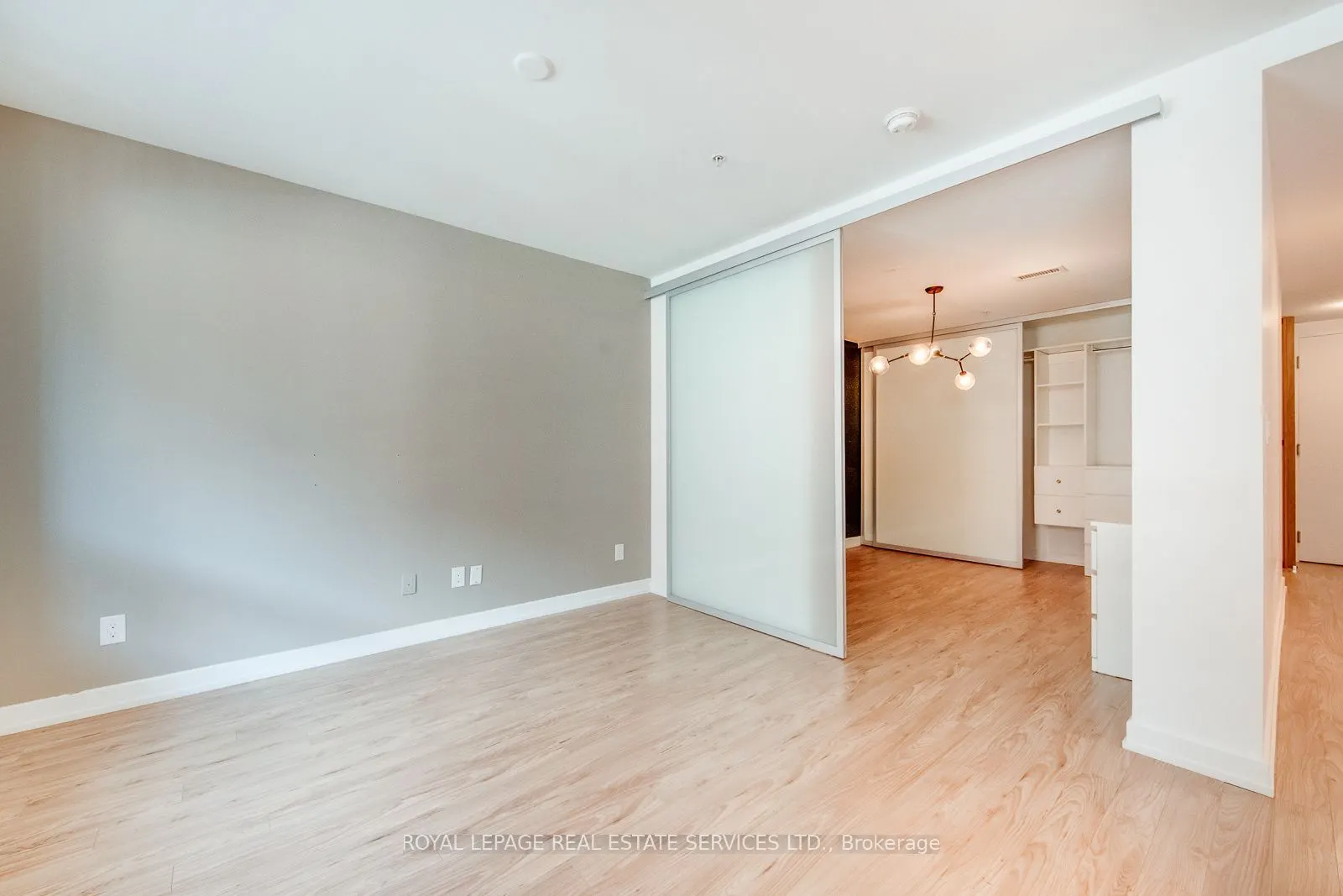 377 Madison Avenue, #214