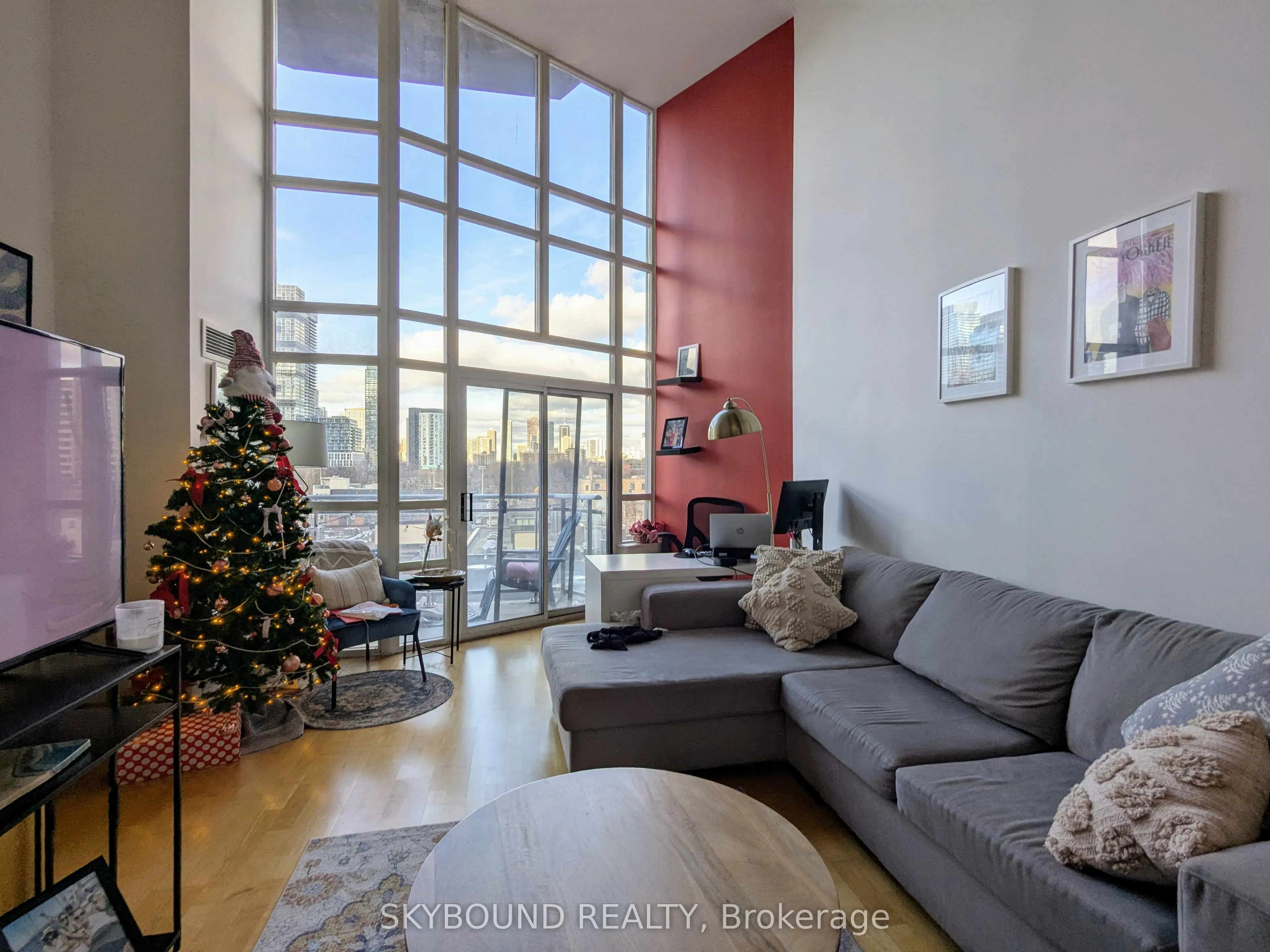 255 Richmond Street E, #621
