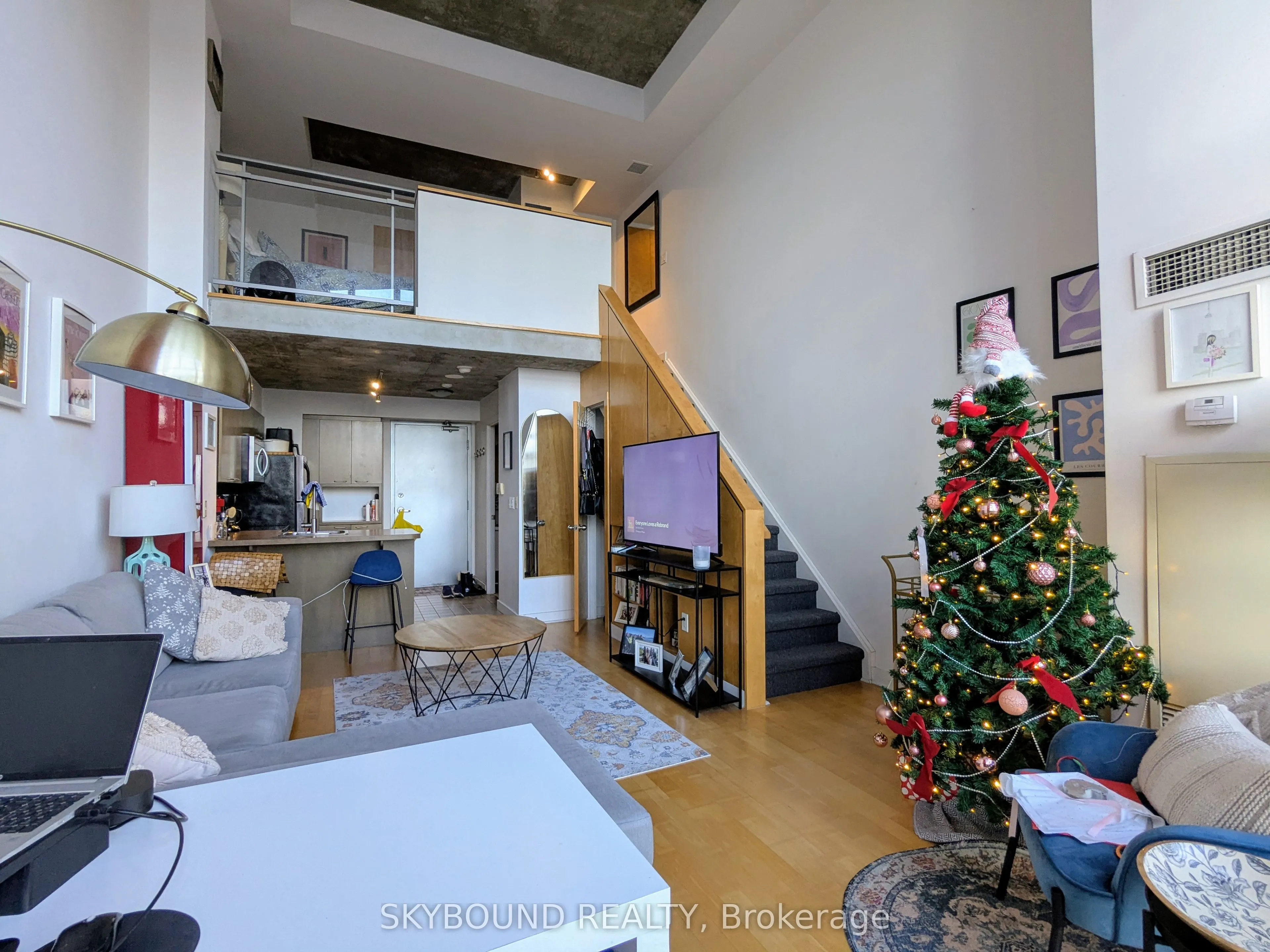 255 Richmond Street E, #621