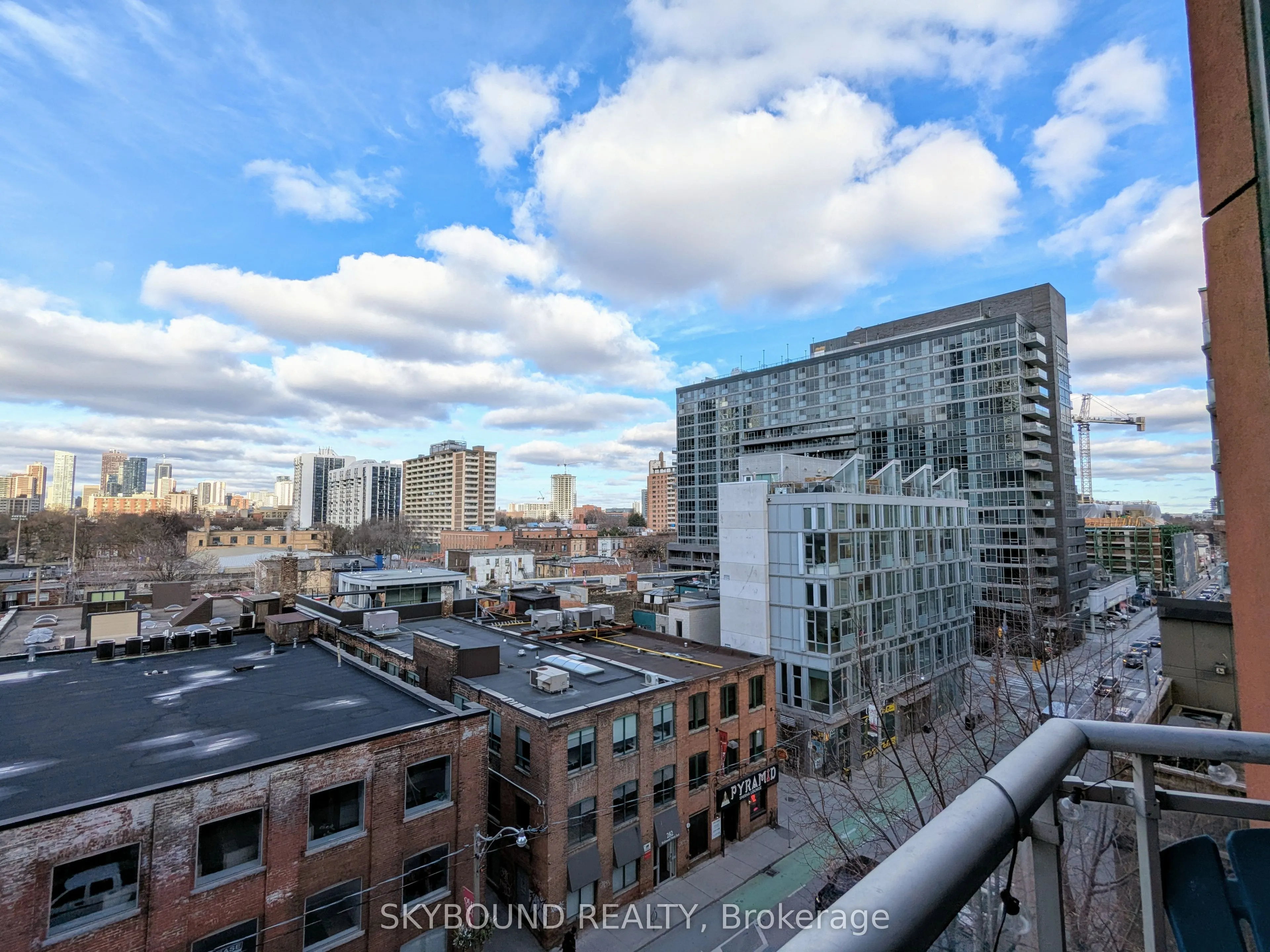 255 Richmond Street E, #621