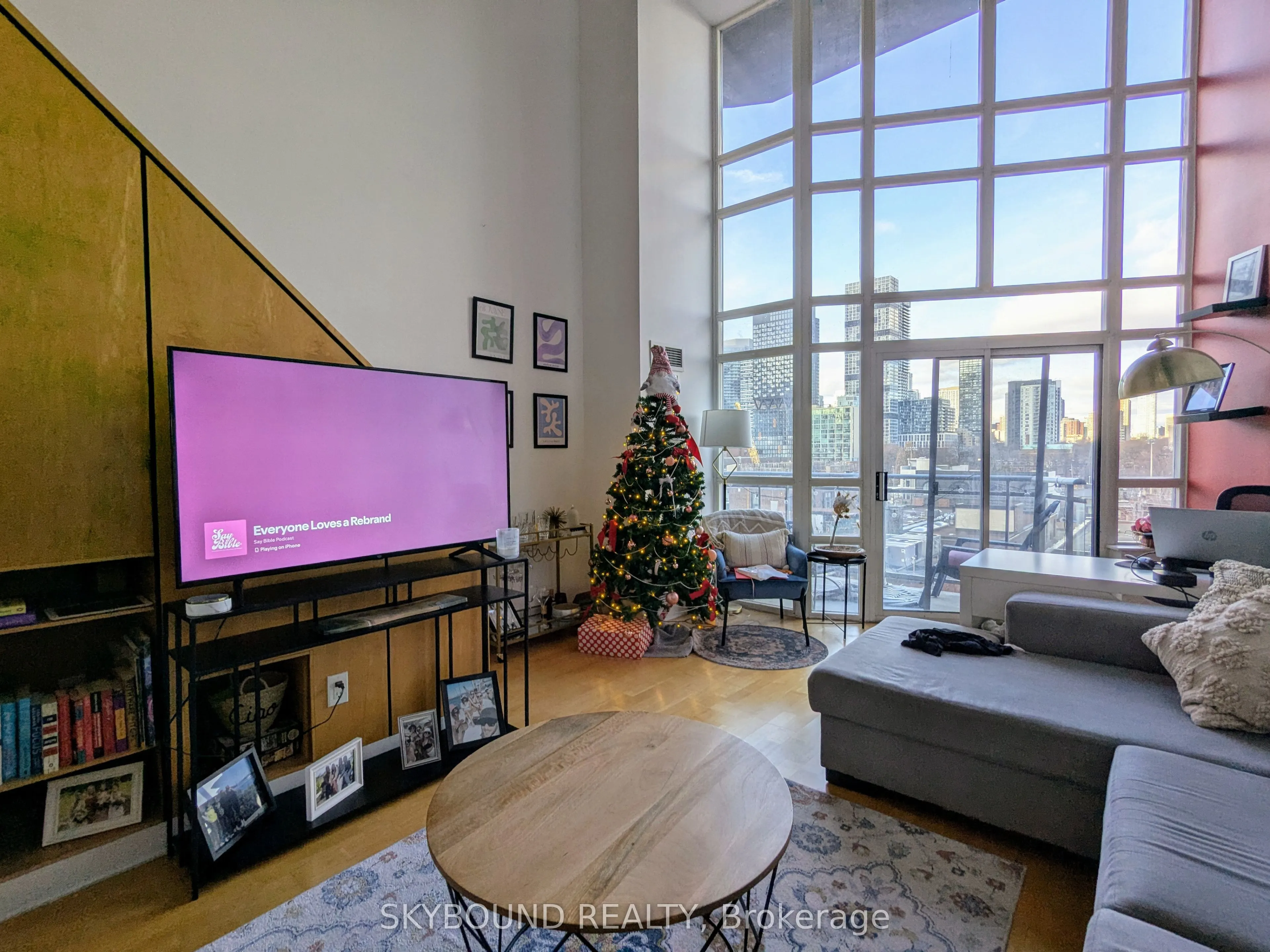 255 Richmond Street E, #621