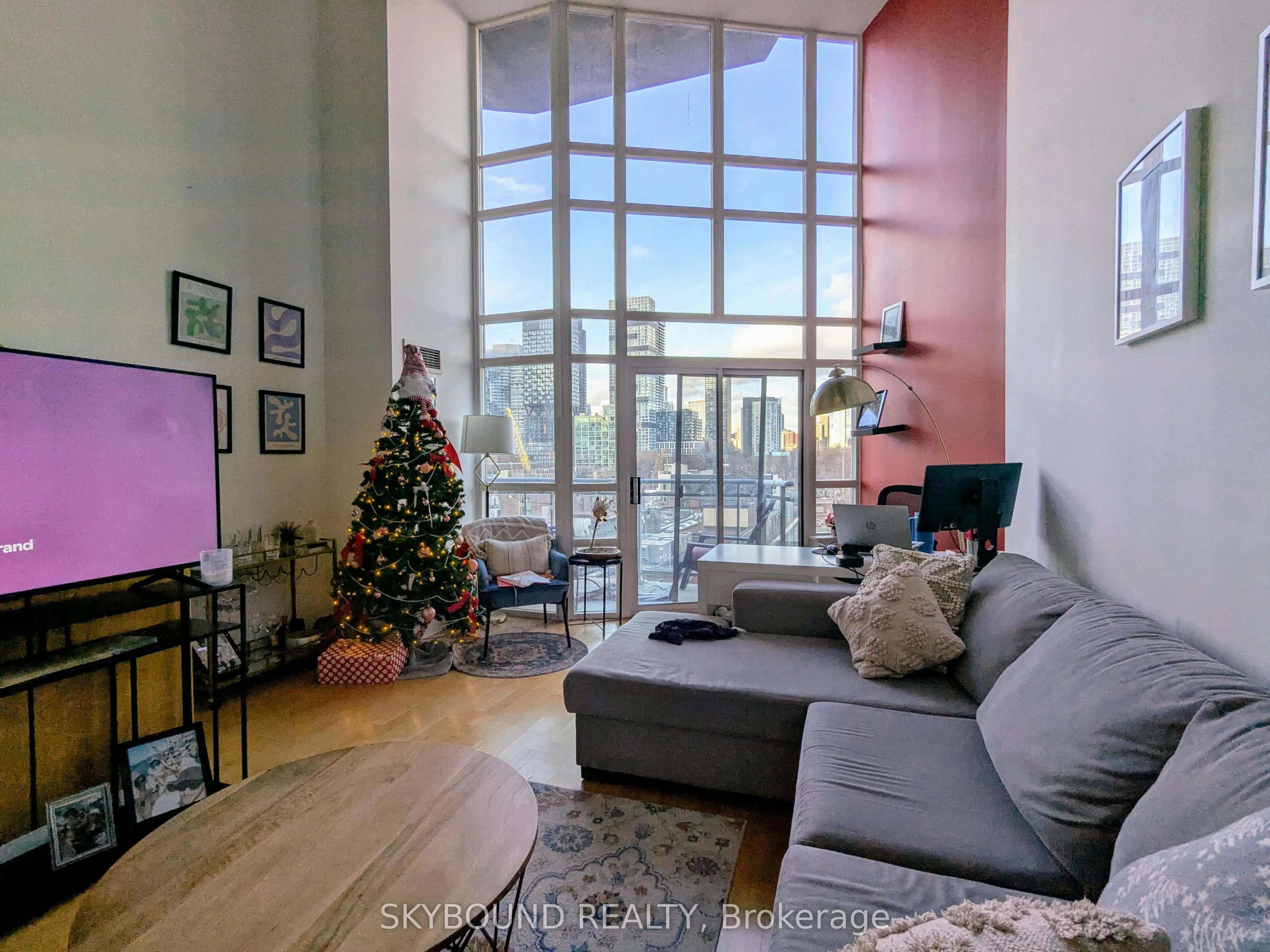 255 Richmond Street E, #621