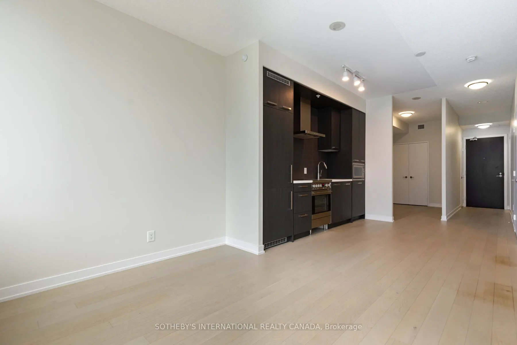 120 Bayview Avenue, #N308