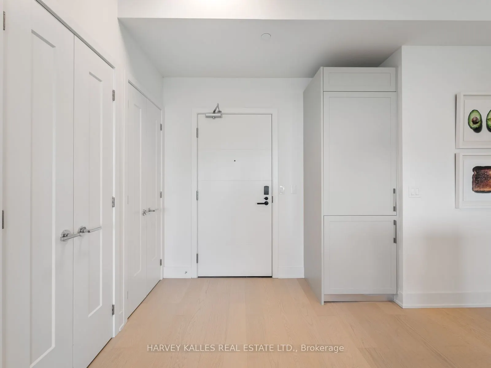 8 Manor Road W, #1003
