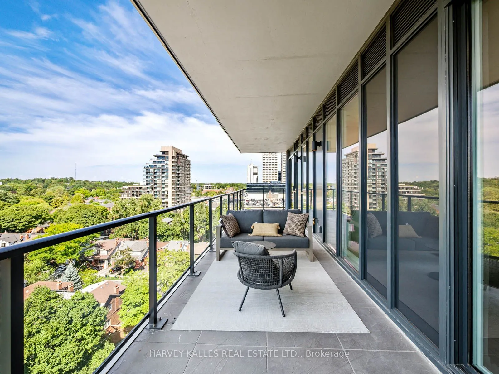 8 Manor Road W, #1003