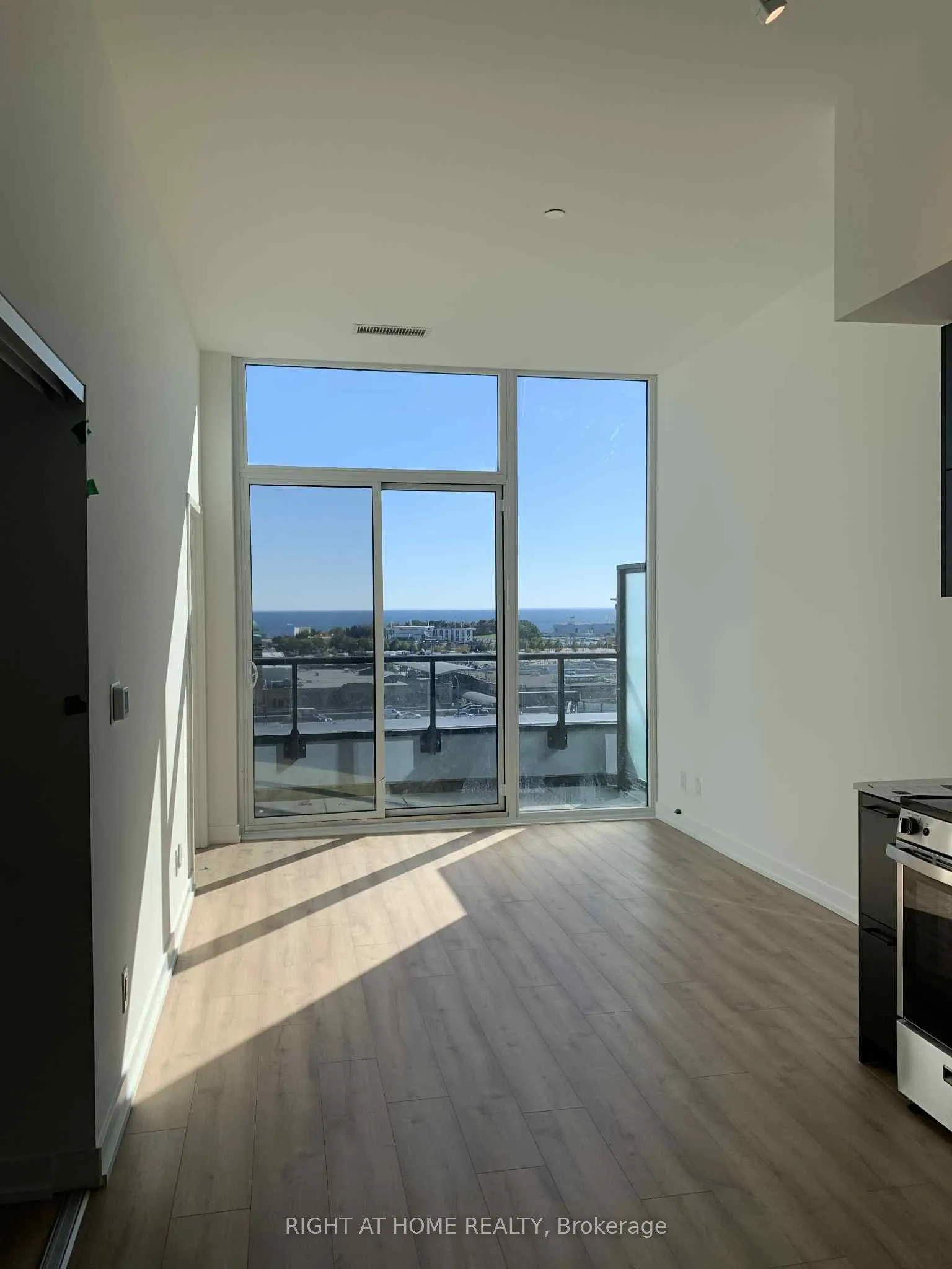 135 East Liberty Street, #801