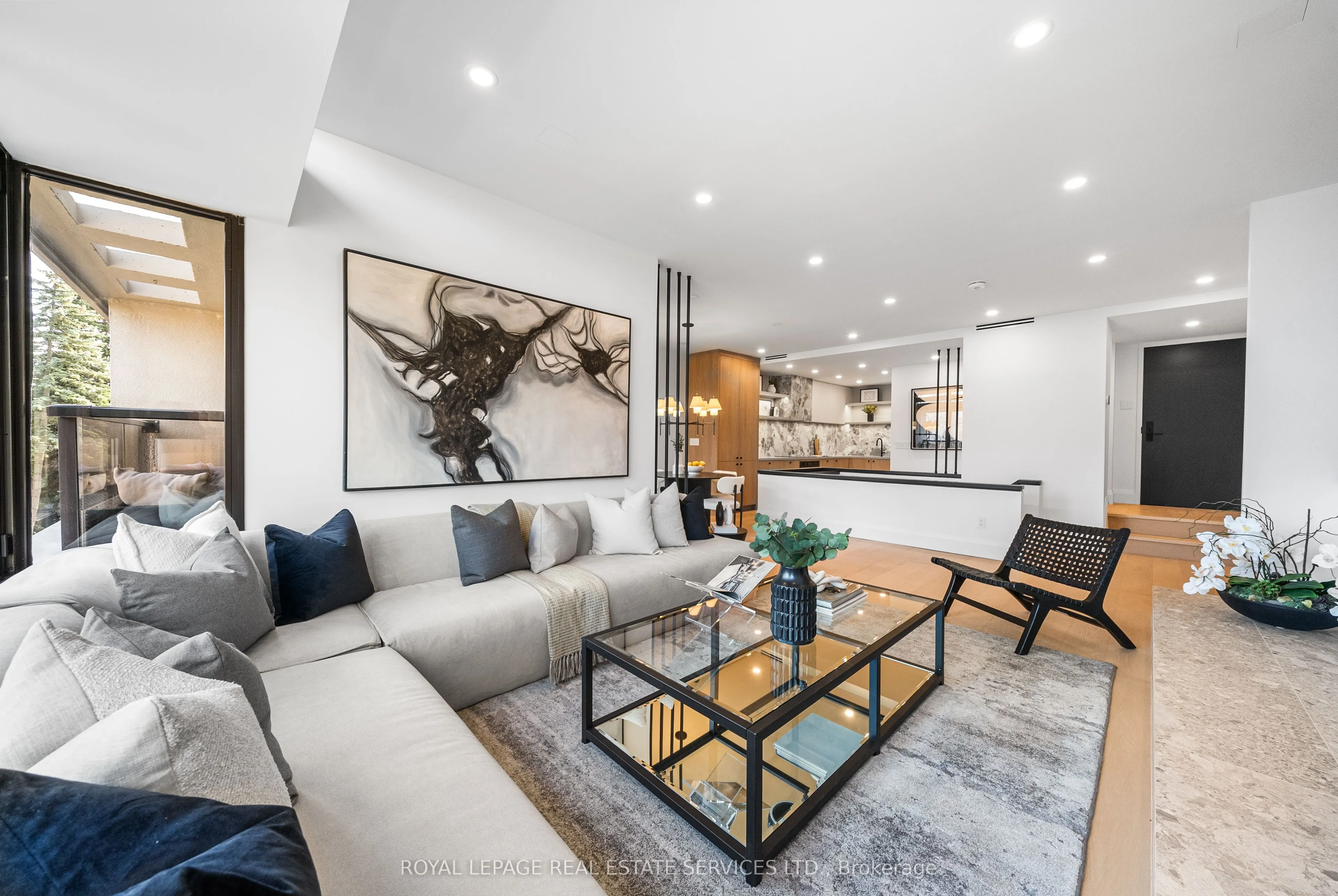 40 Oaklands Avenue, #329