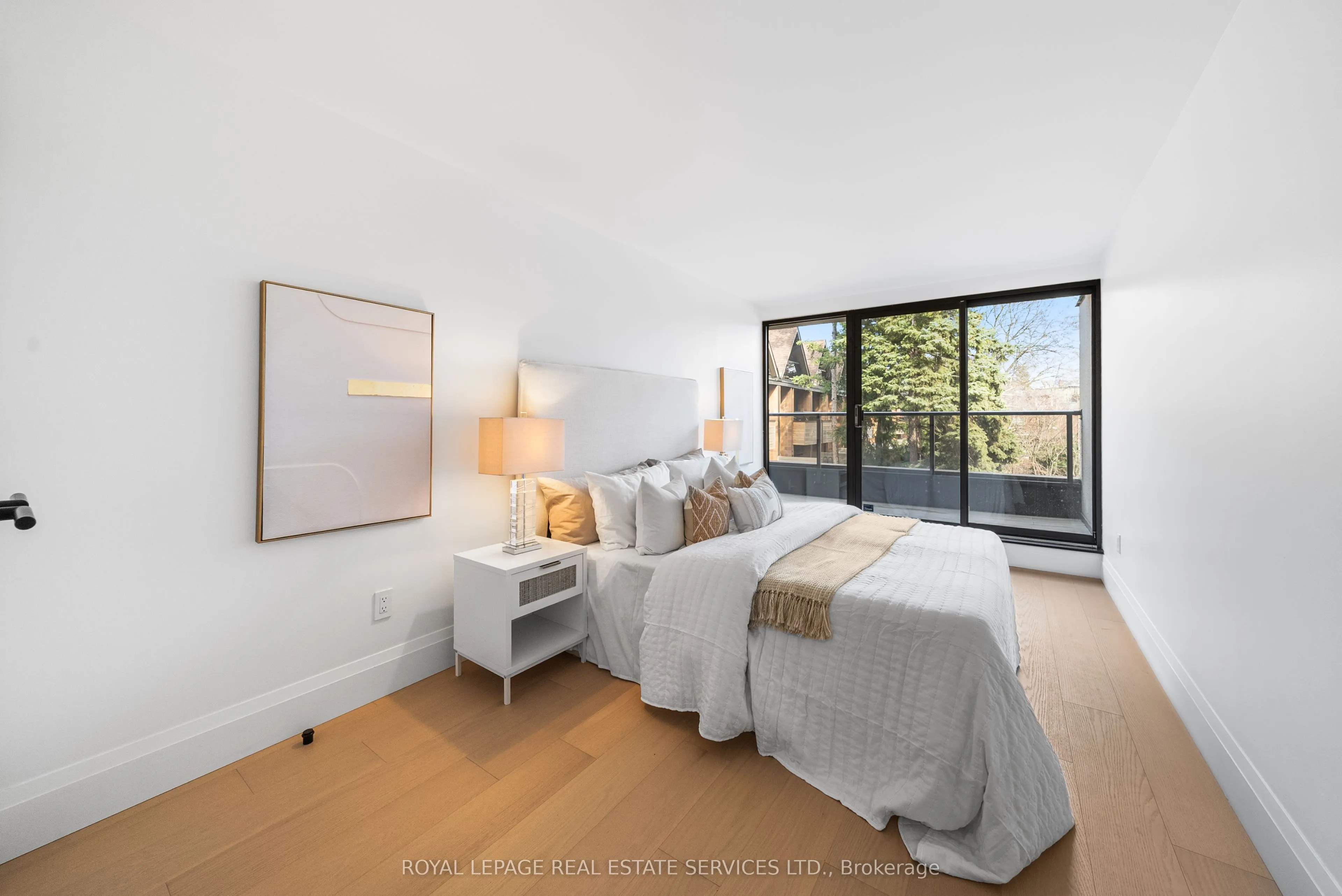 40 Oaklands Avenue, #329