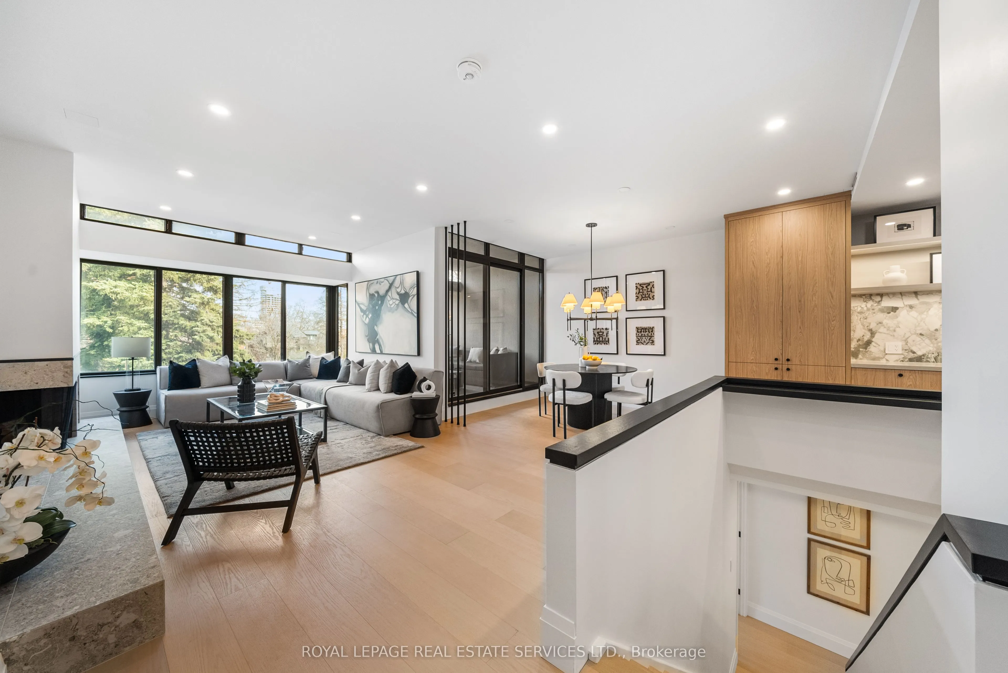 40 Oaklands Avenue, #329