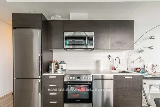 42 Charles Street E, #2702