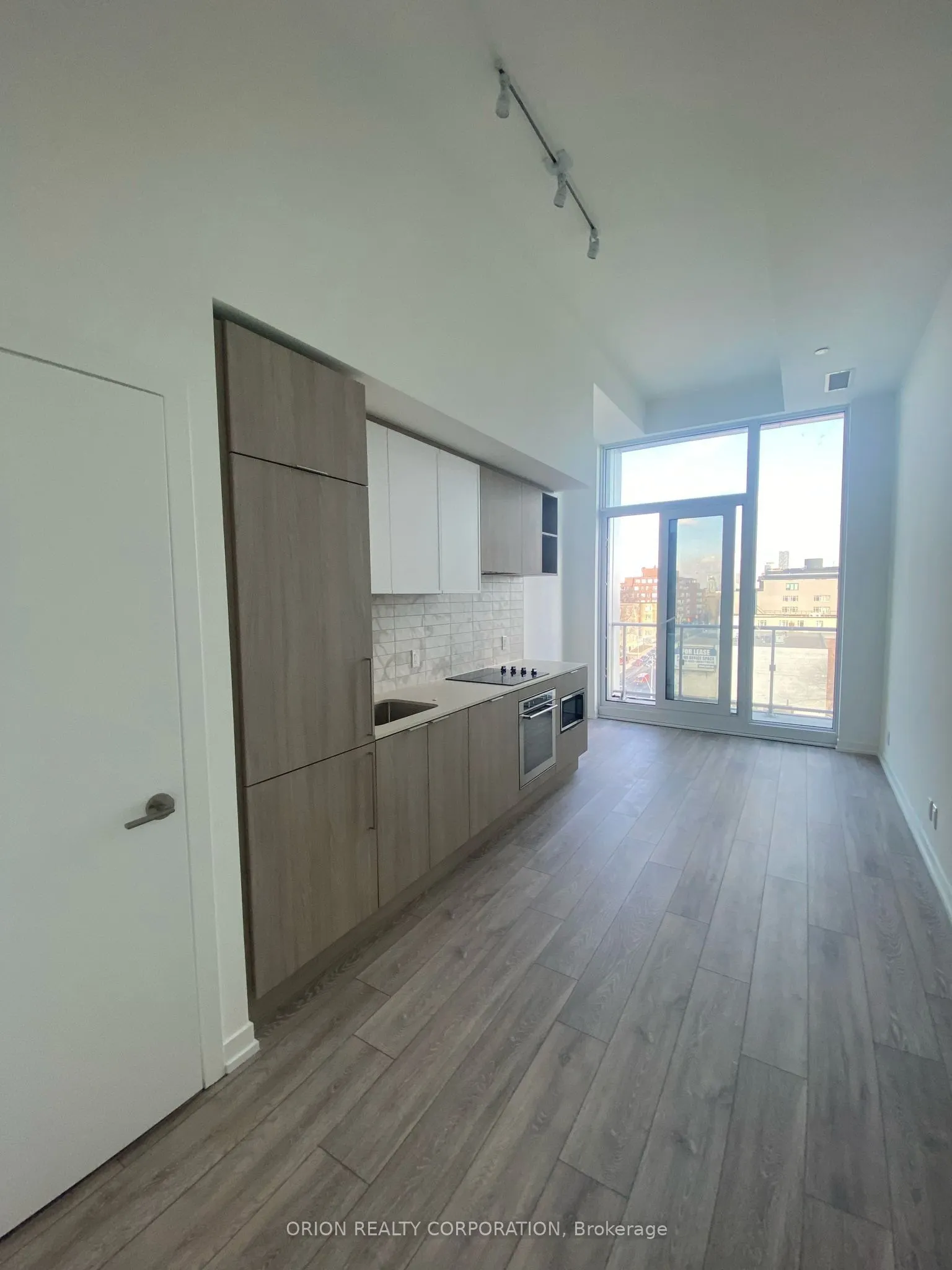 2020 Bathurst Street, #1011