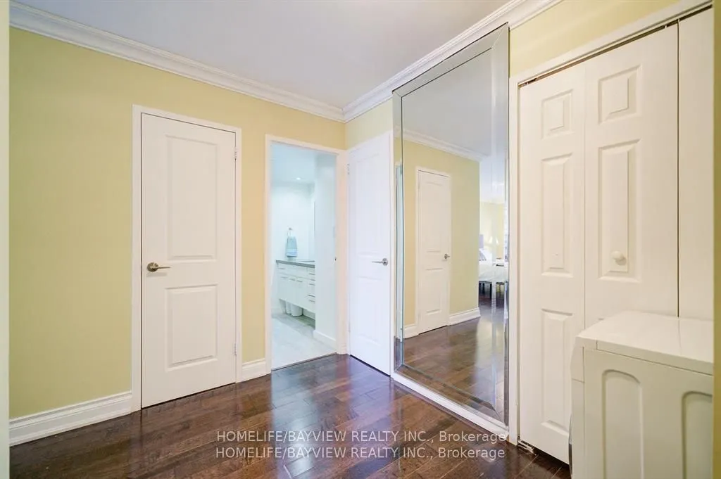 115 Antibes Drive, #806