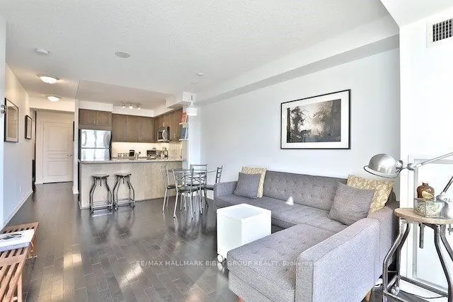 308 Palmerston Avenue, #305