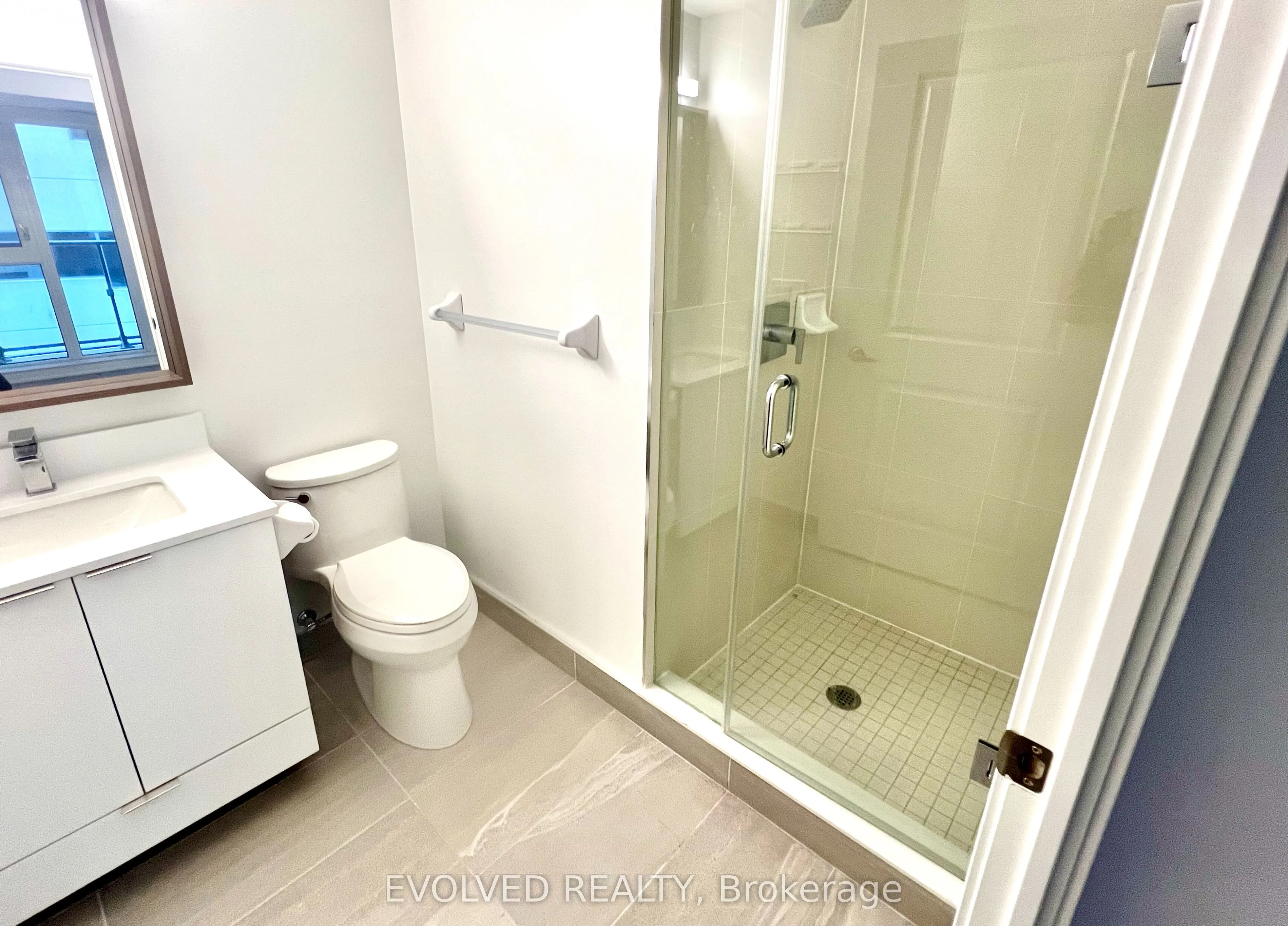 543 Richmond Street W, #636