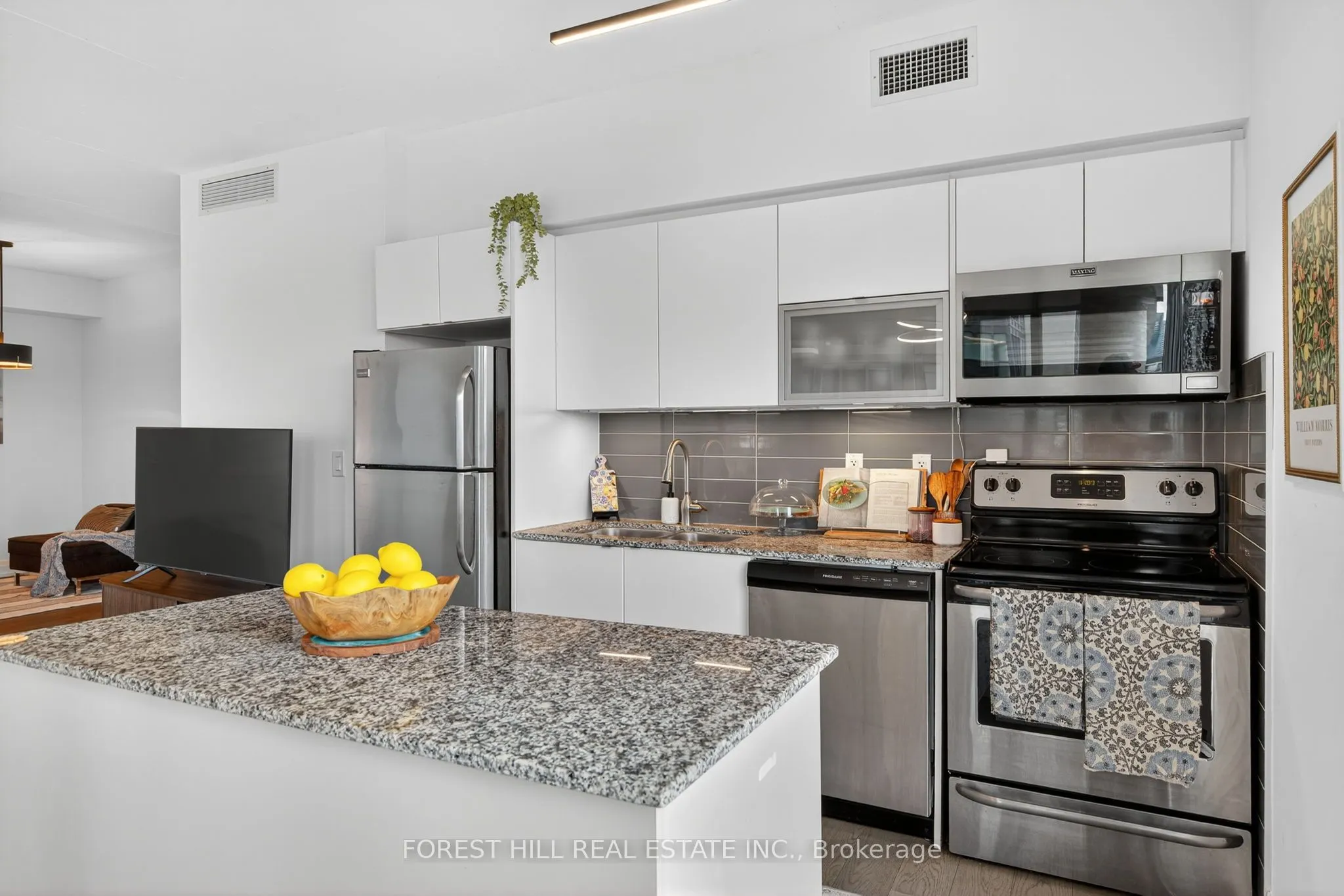 55 East Liberty Street, #604