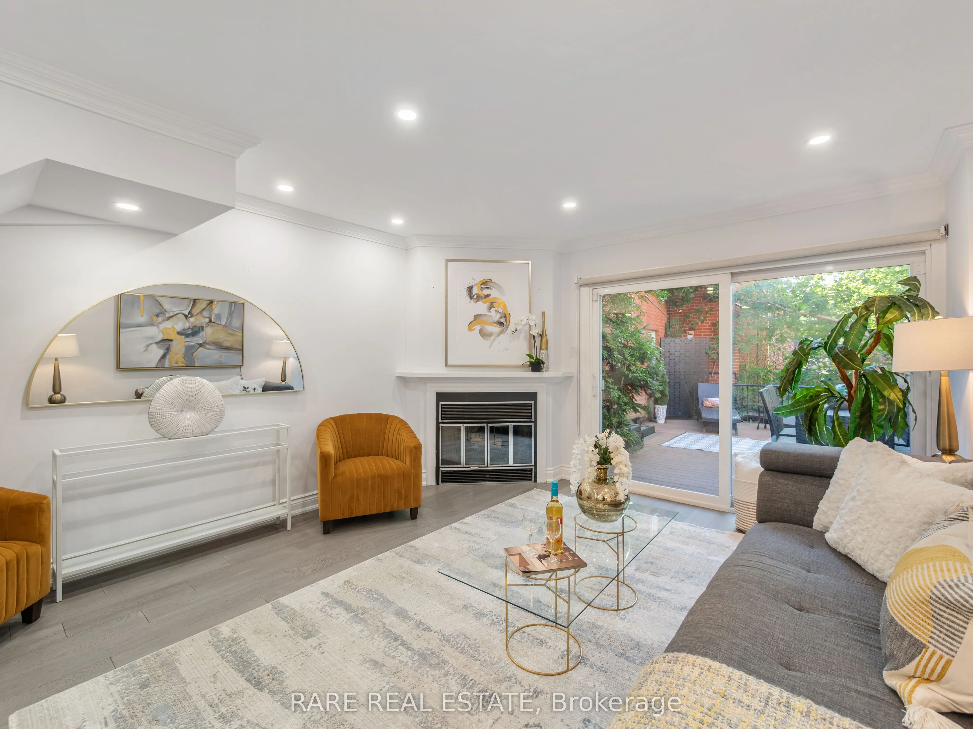 1356 Bathurst Street, #1