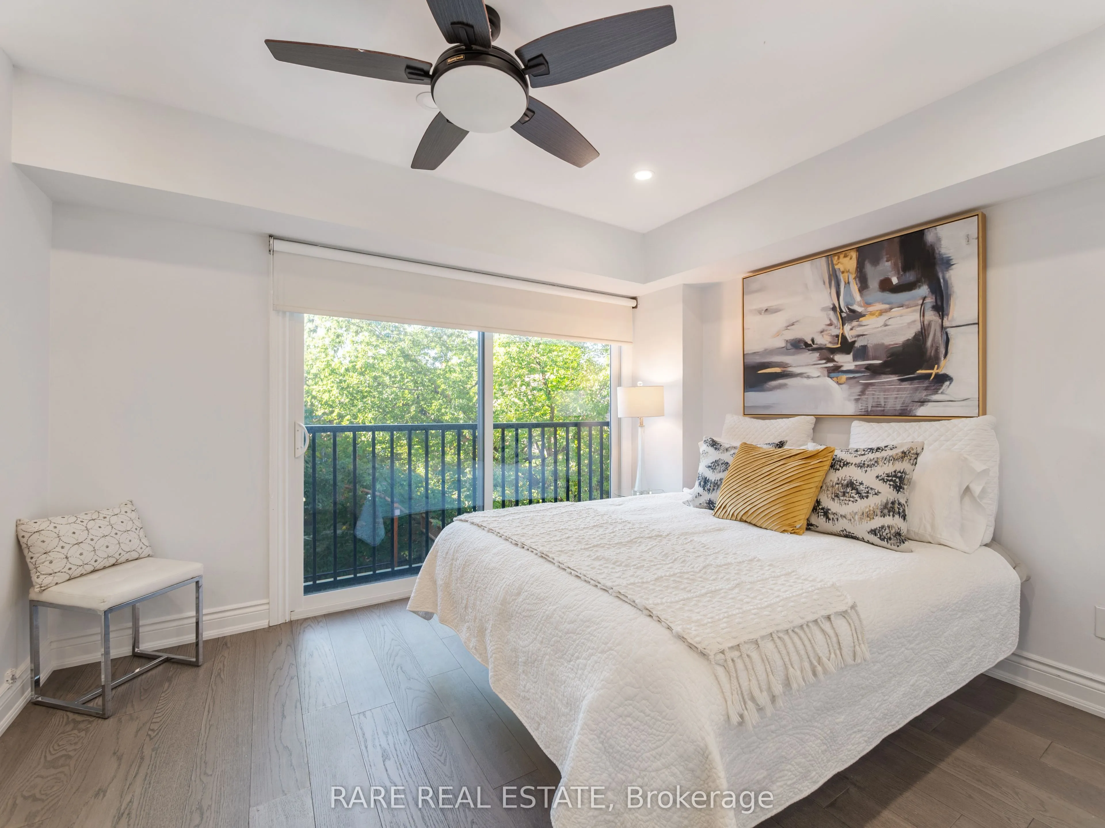 1356 Bathurst Street, #1
