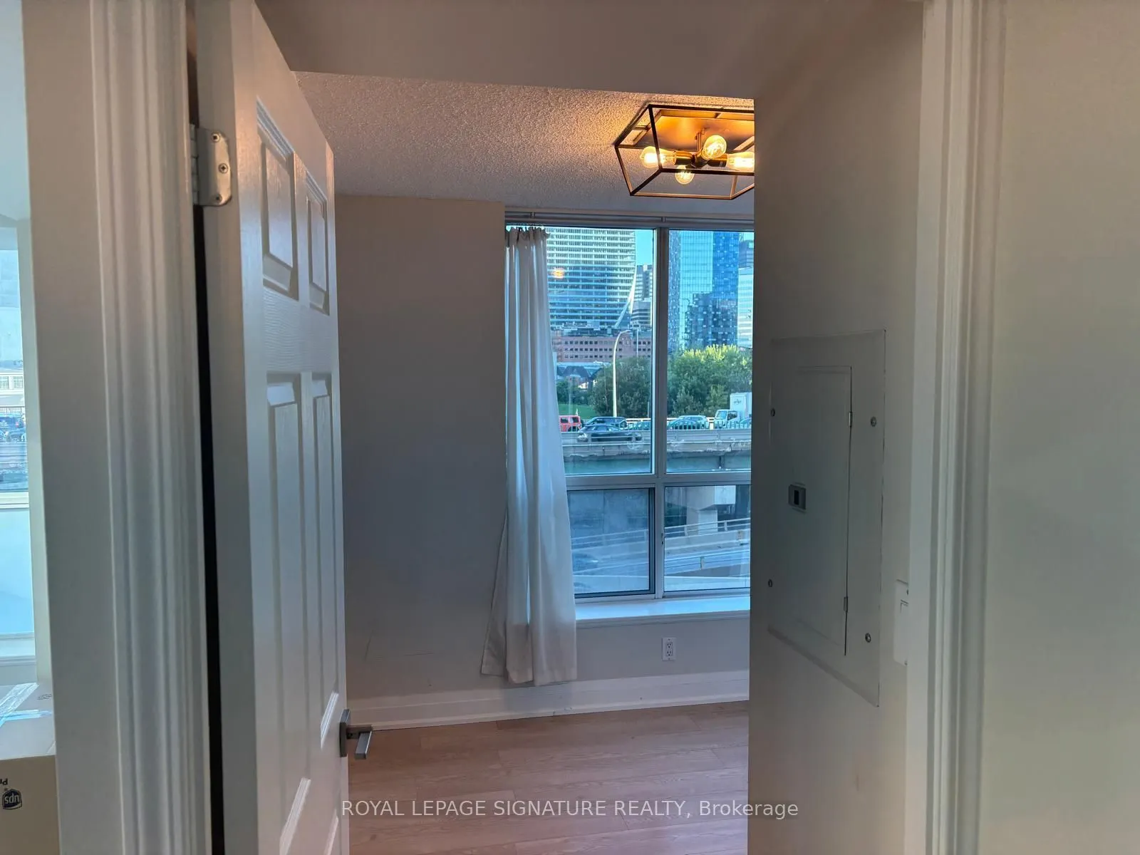 230 Queens Quay W, #630