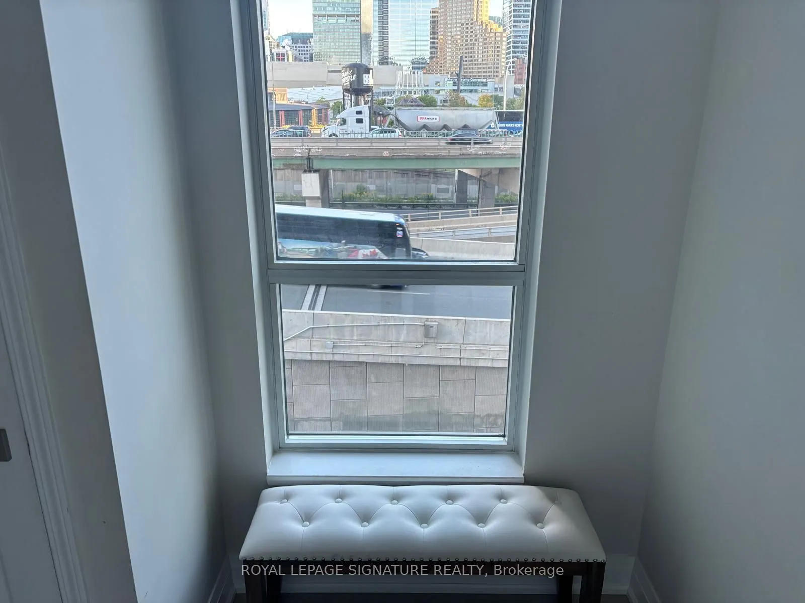 230 Queens Quay W, #630