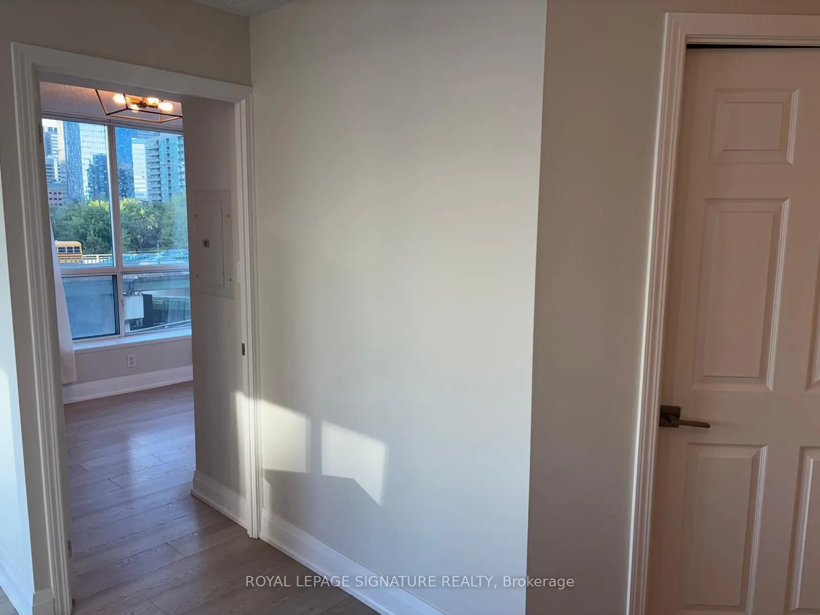 230 Queens Quay W, #630