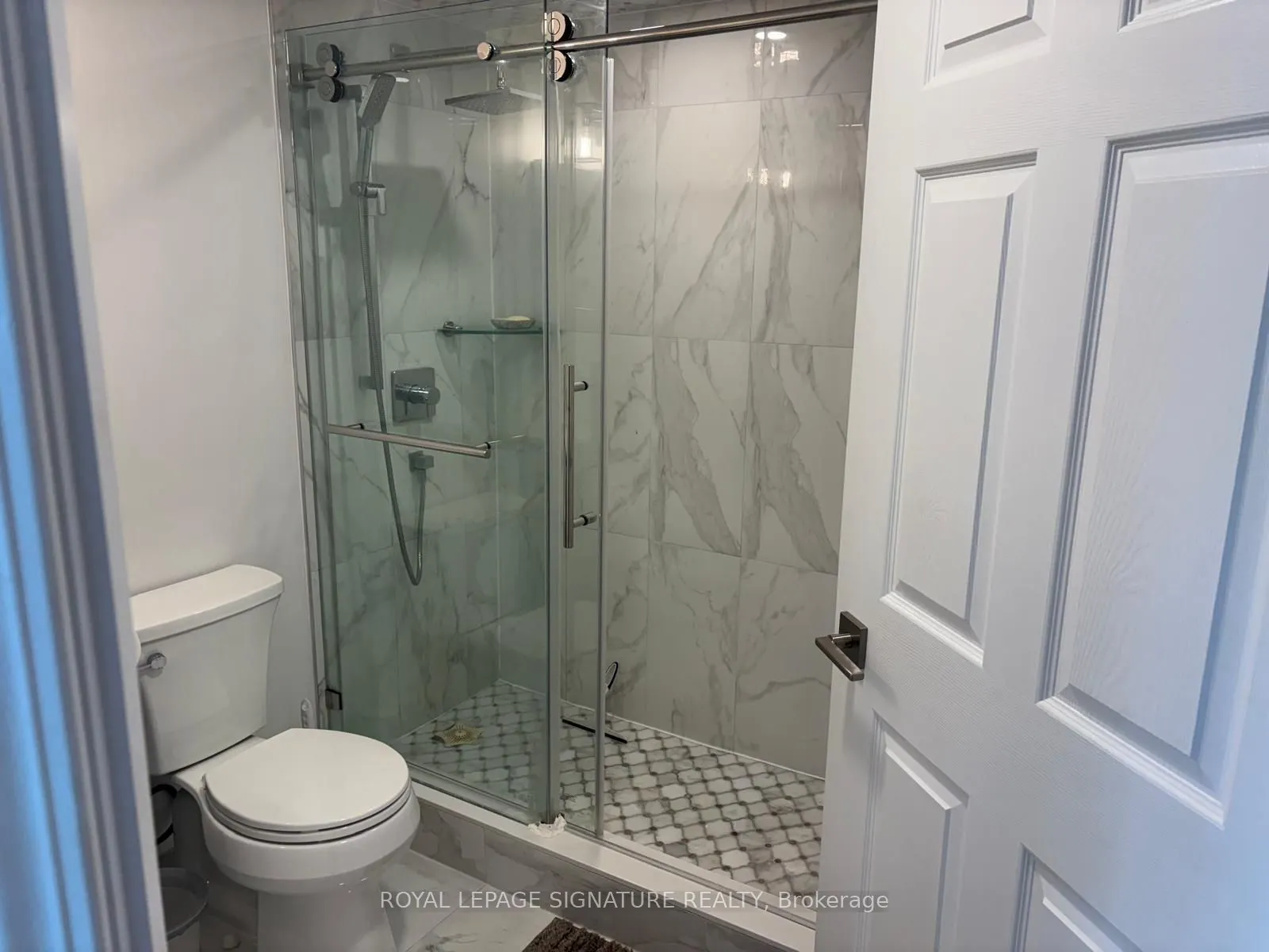 230 Queens Quay W, #630