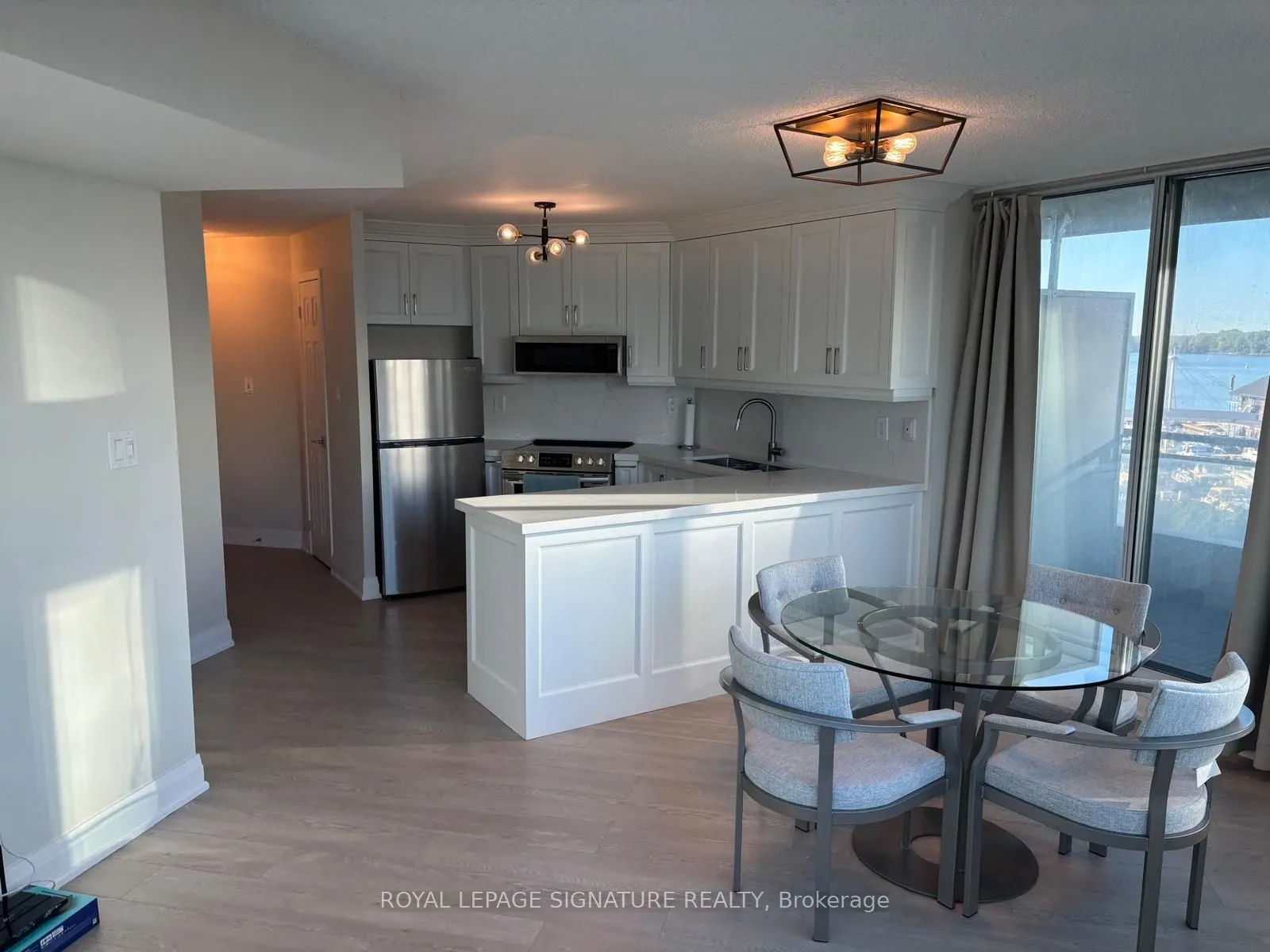 230 Queens Quay W, #630