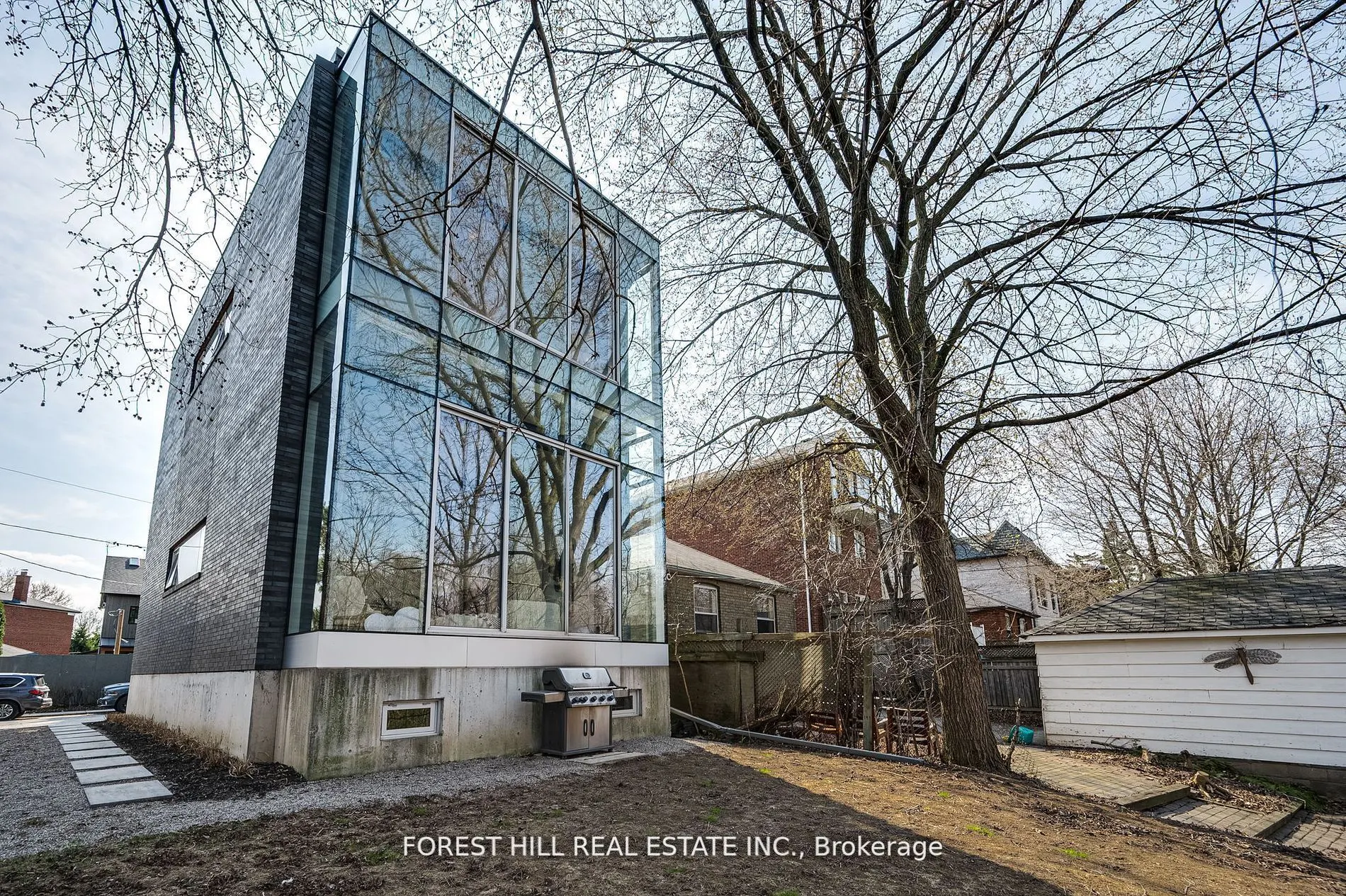 561 Arlington Avenue