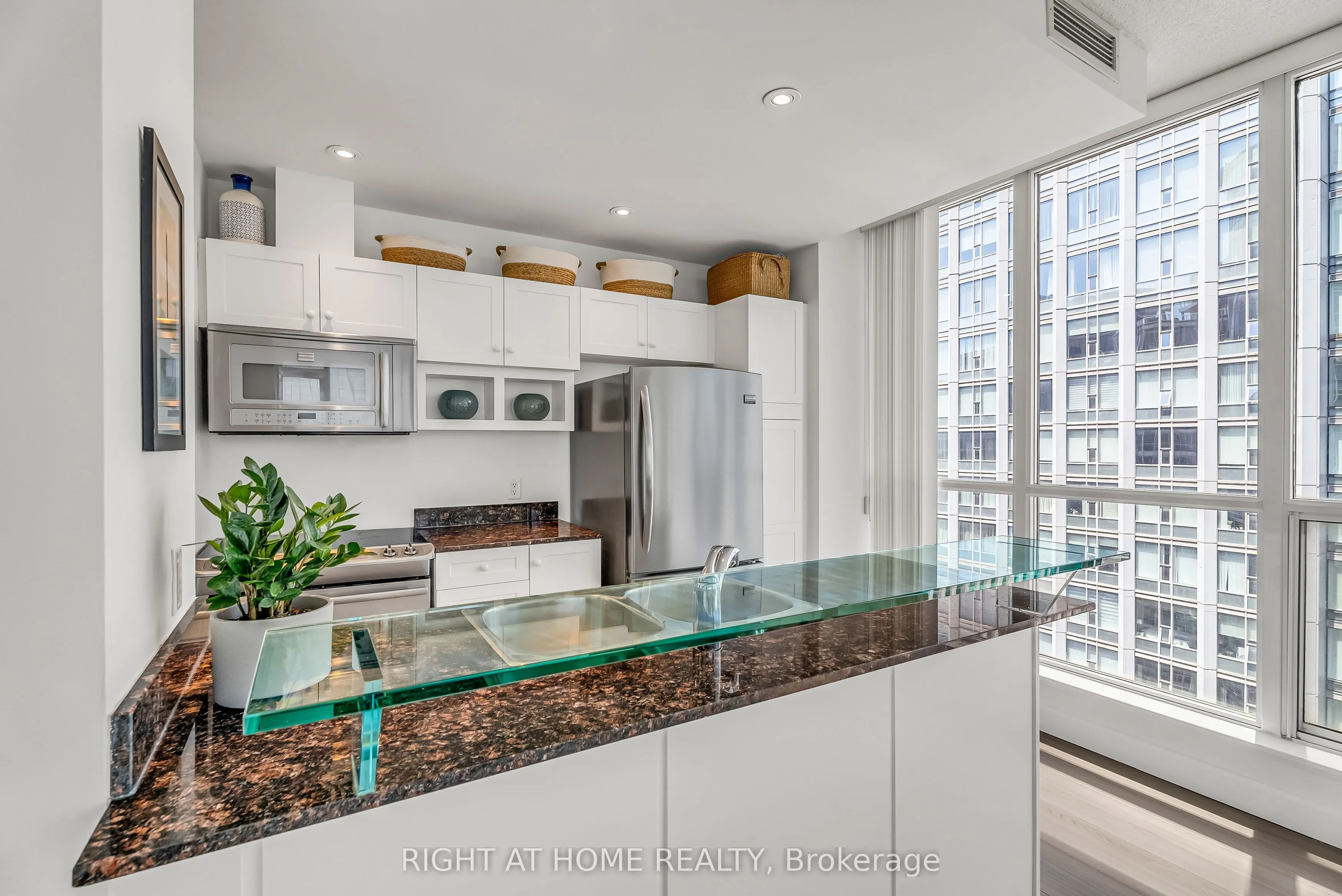 8 York Street, #3202