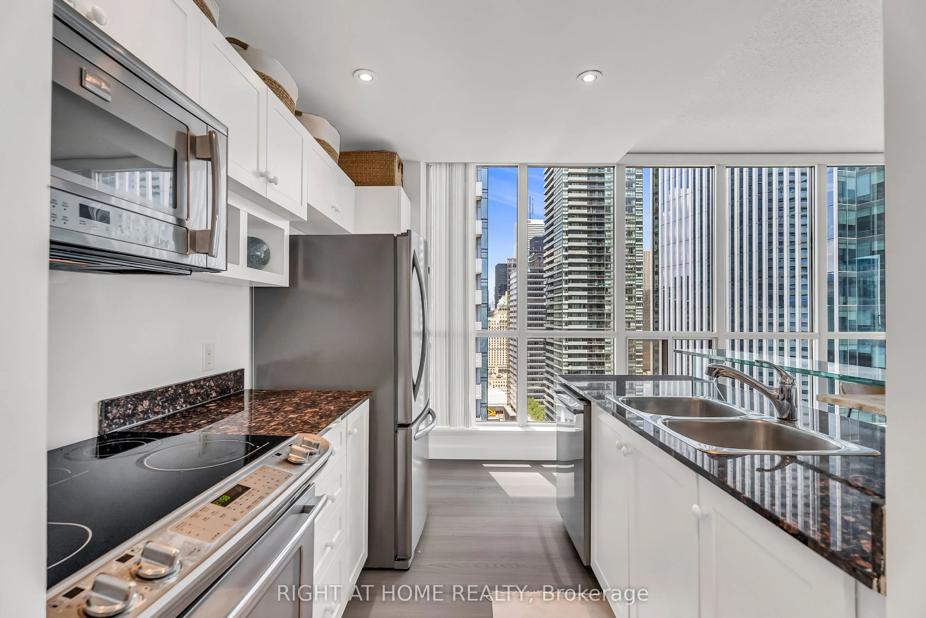 8 York Street, #3202