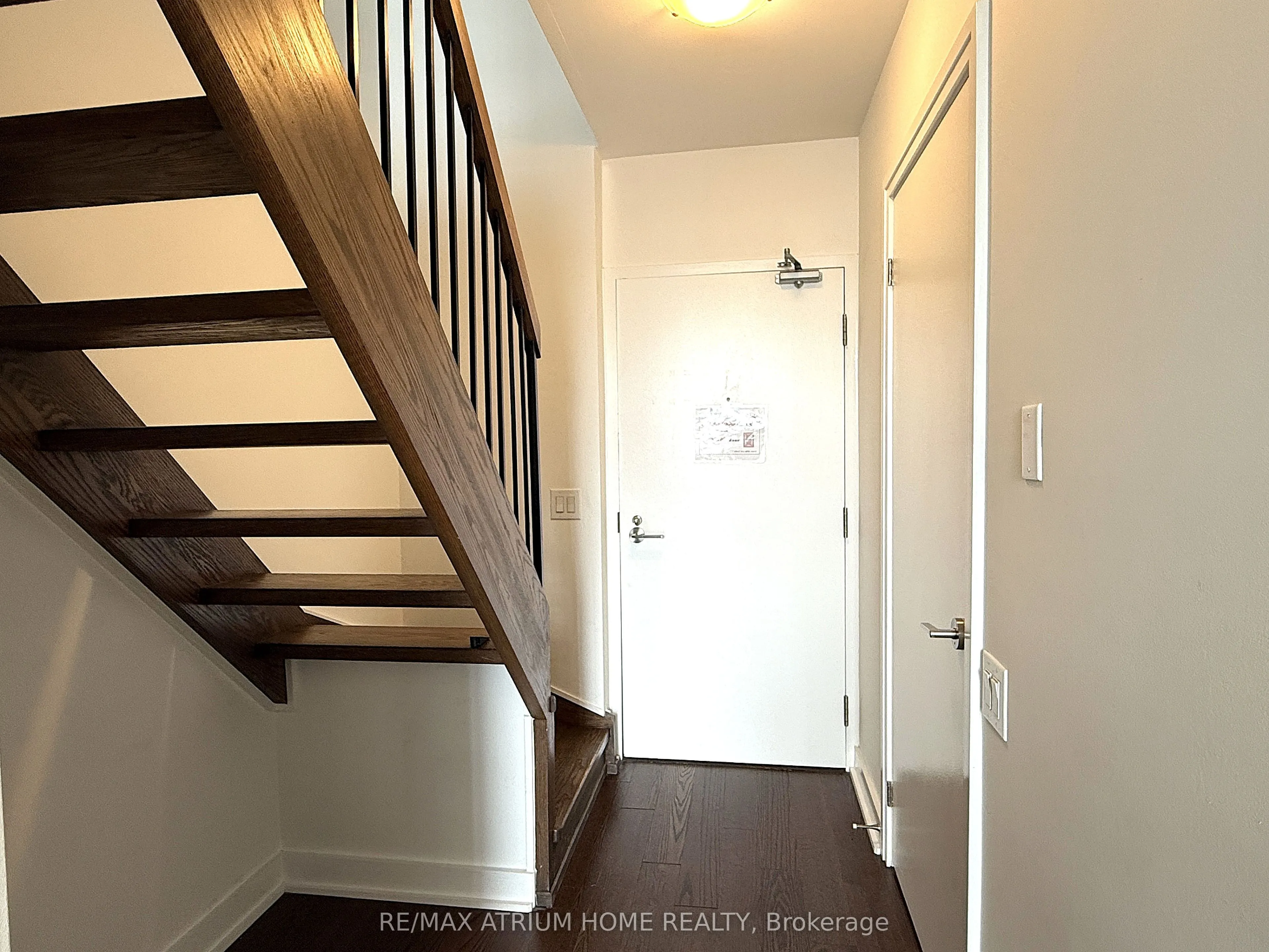 5 Hanna Avenue, #547