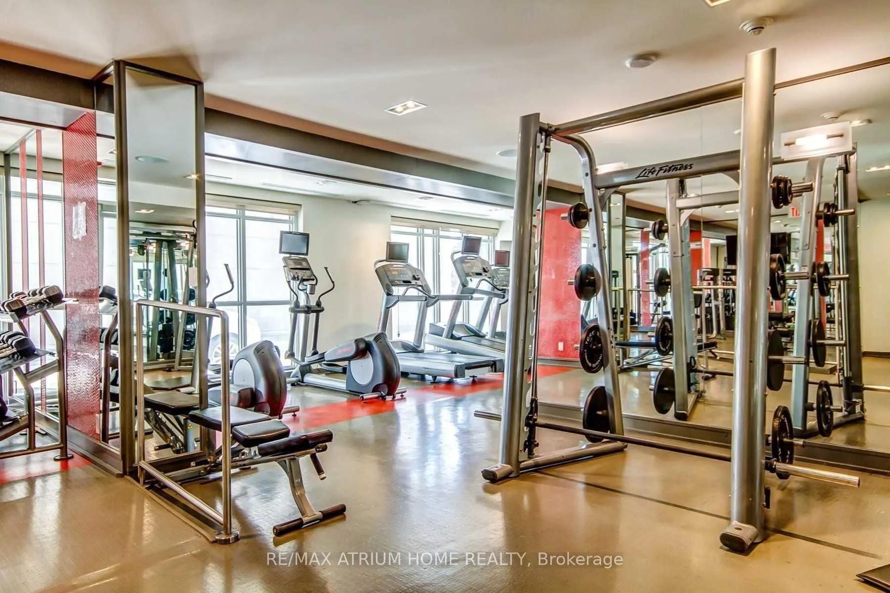 5 Hanna Avenue, #547