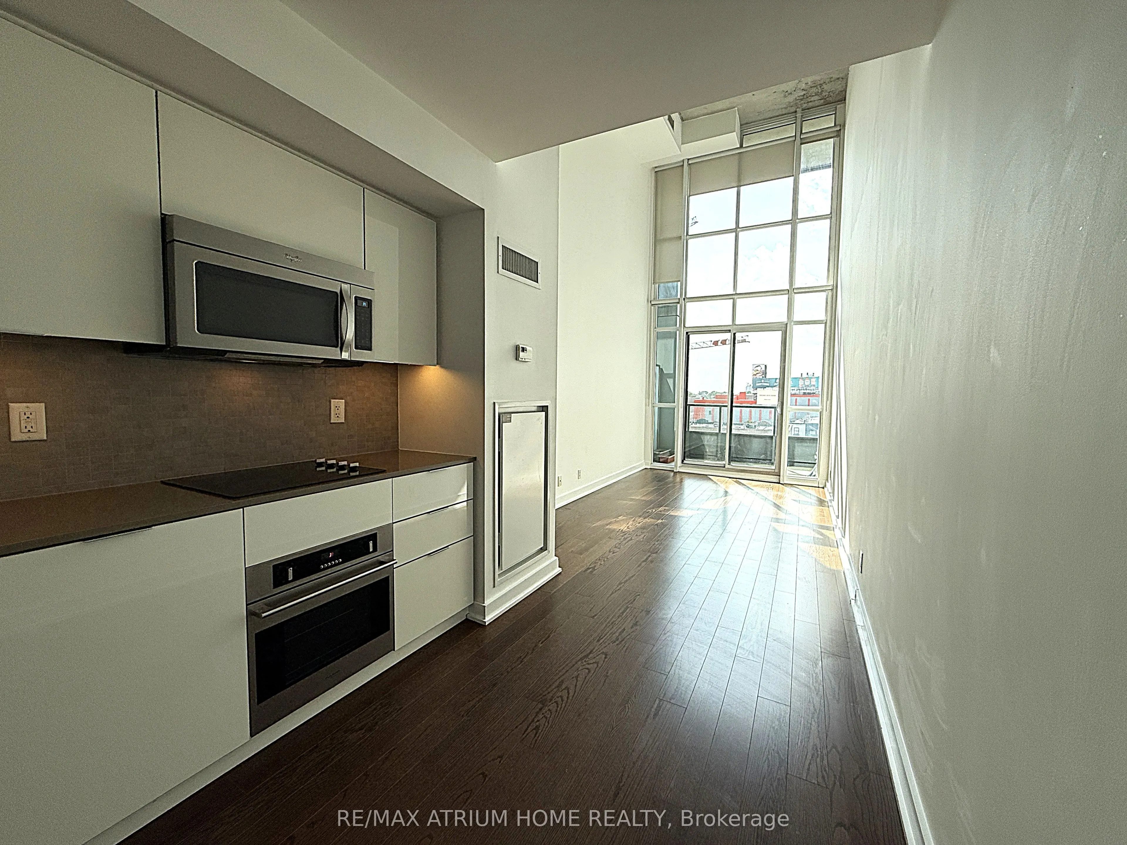 5 Hanna Avenue, #547