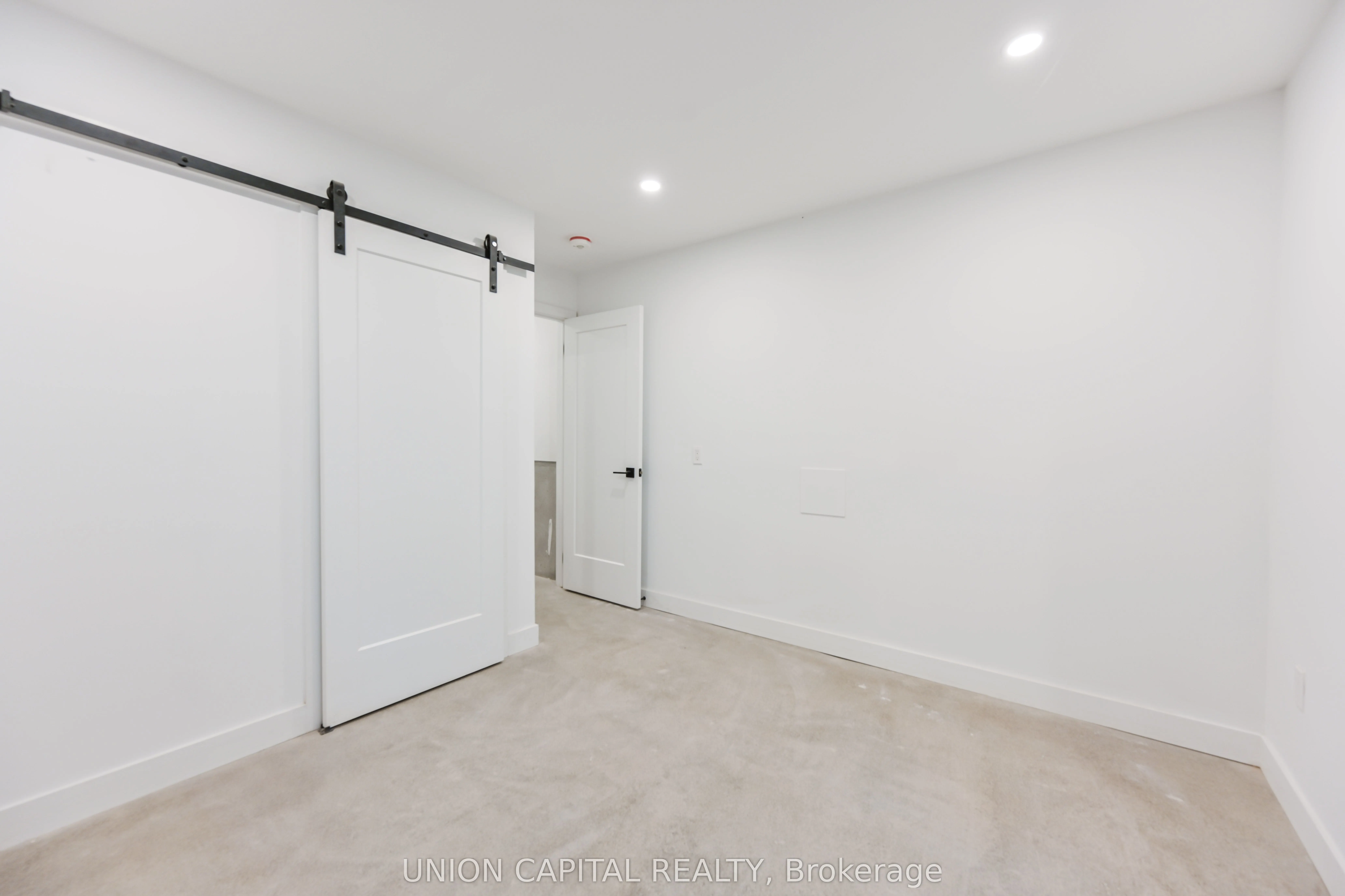 156 Dovercourt Road, #1