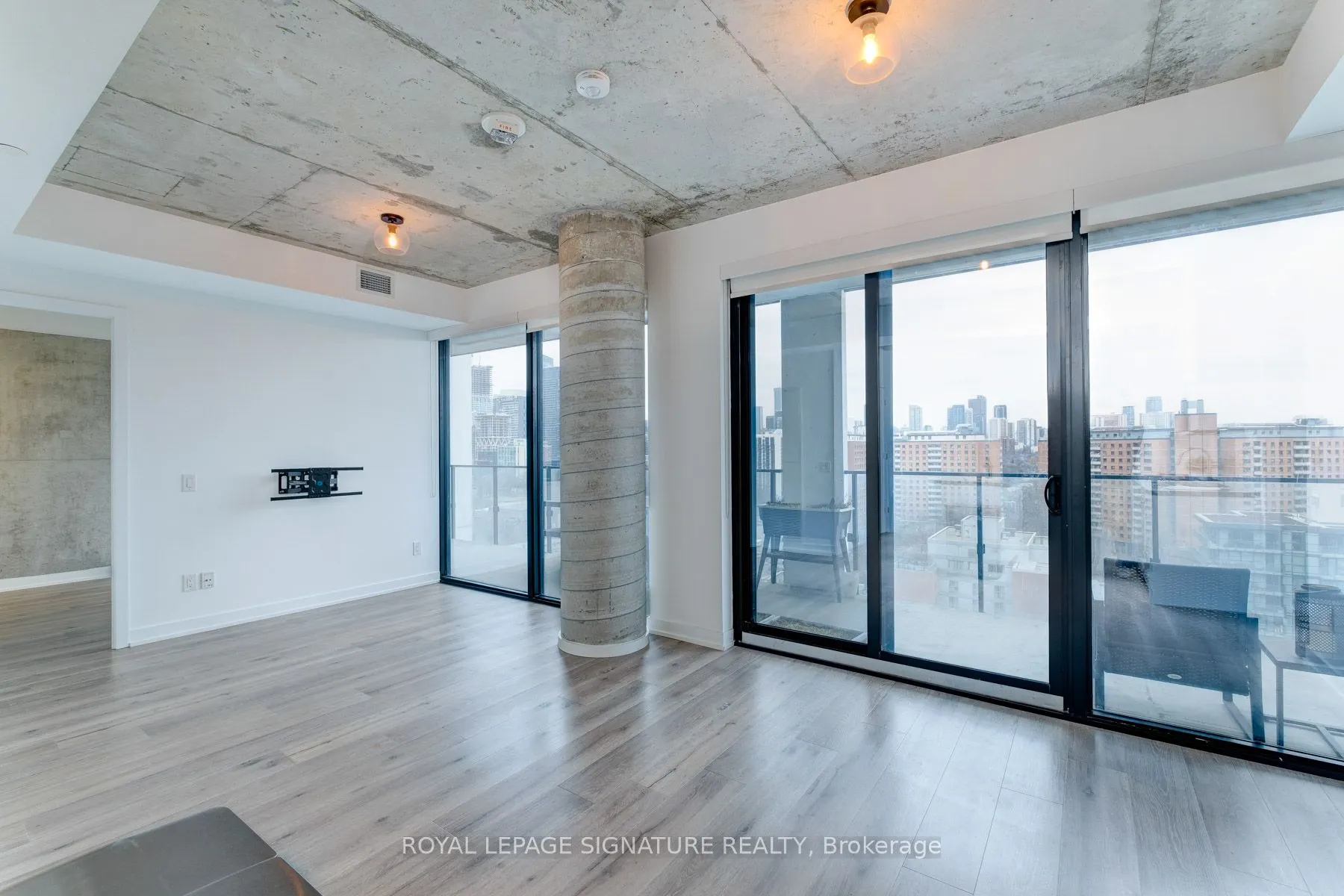 55 Ontario Street, #1401