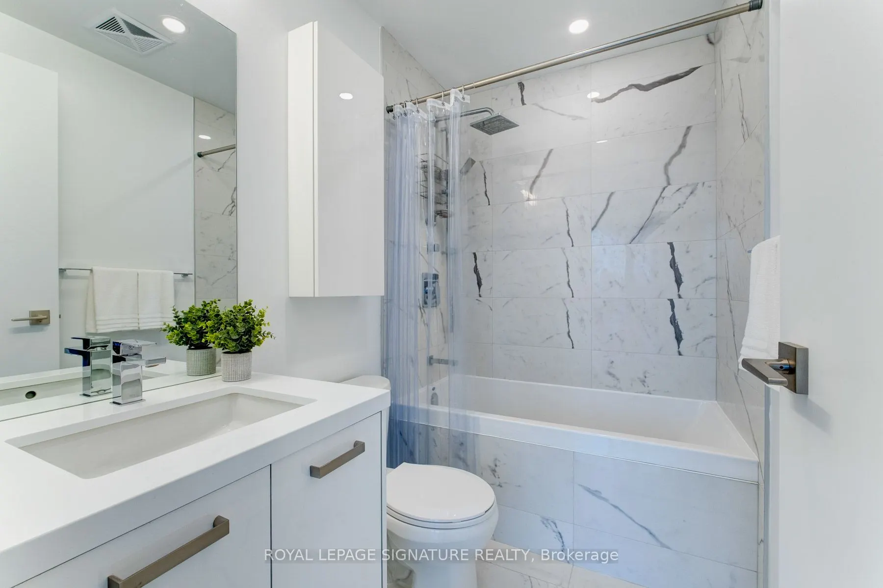 55 Ontario Street, #1401
