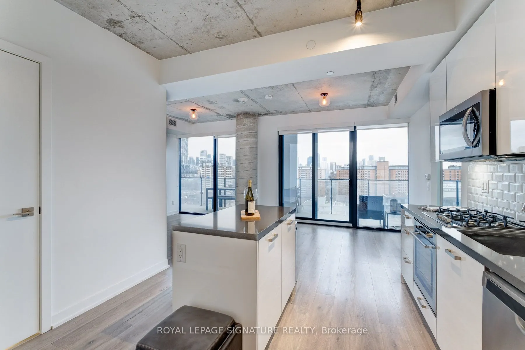 55 Ontario Street, #1401
