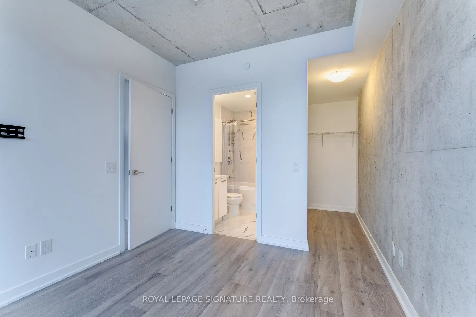55 Ontario Street, #1401