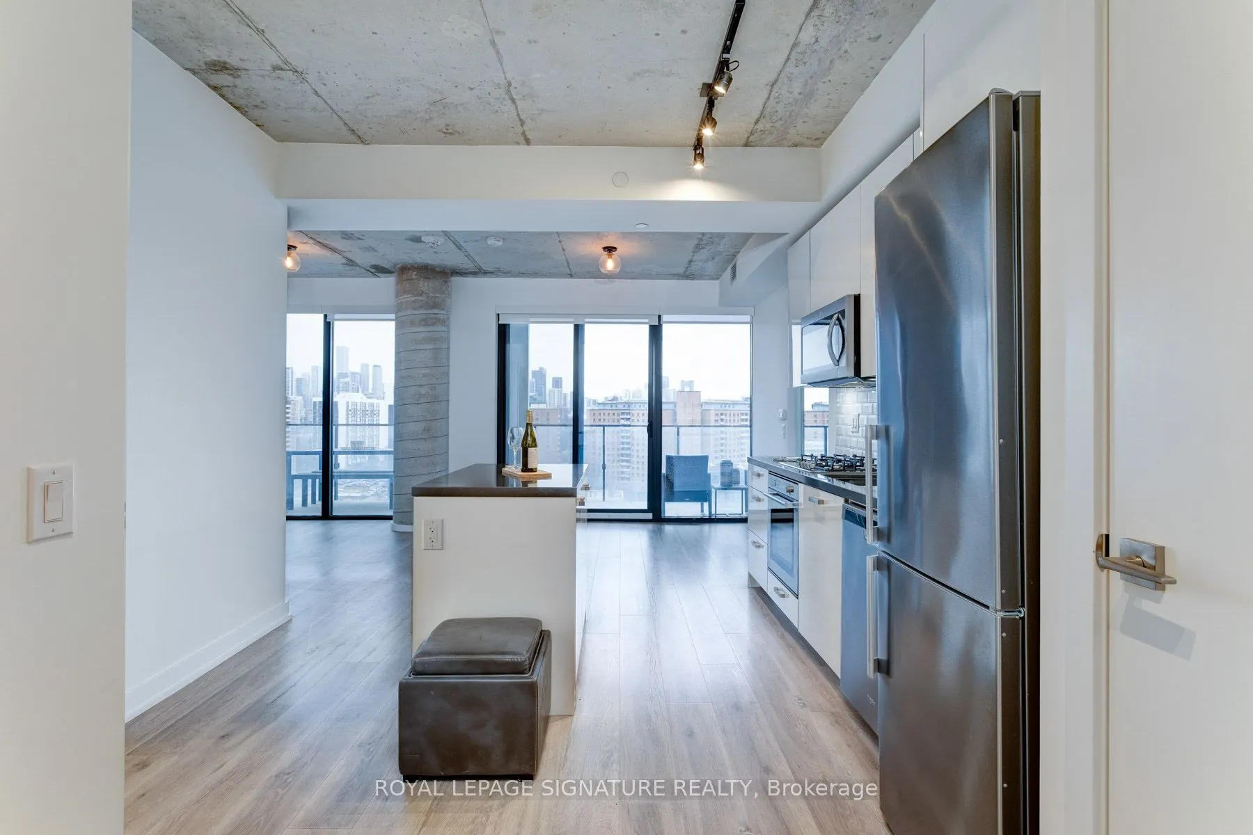 55 Ontario Street, #1401