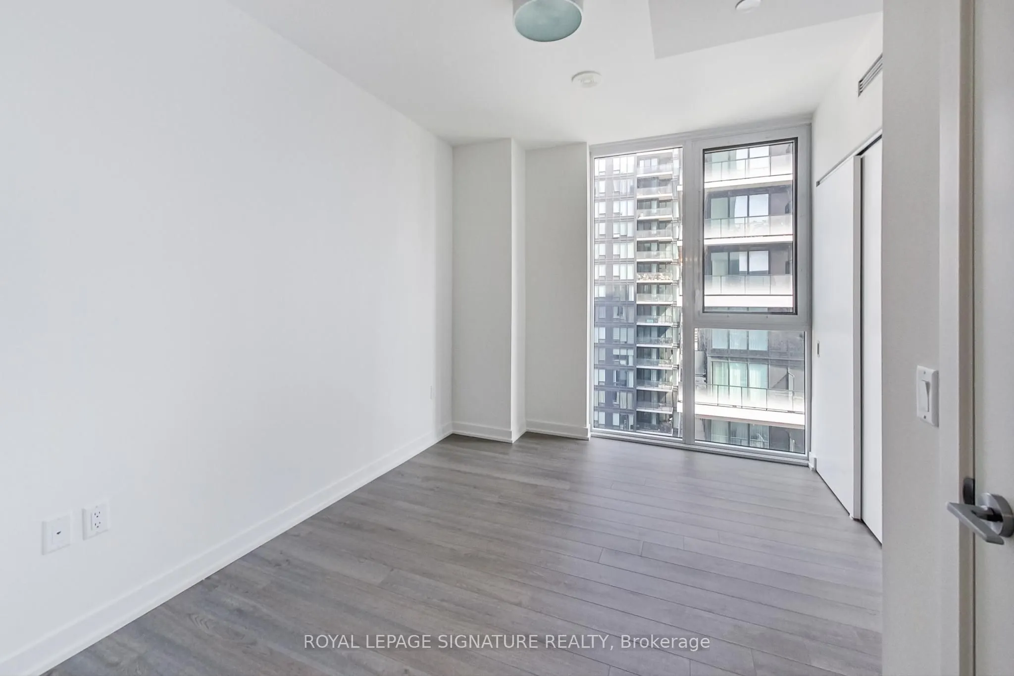 357 King Street W, #3408