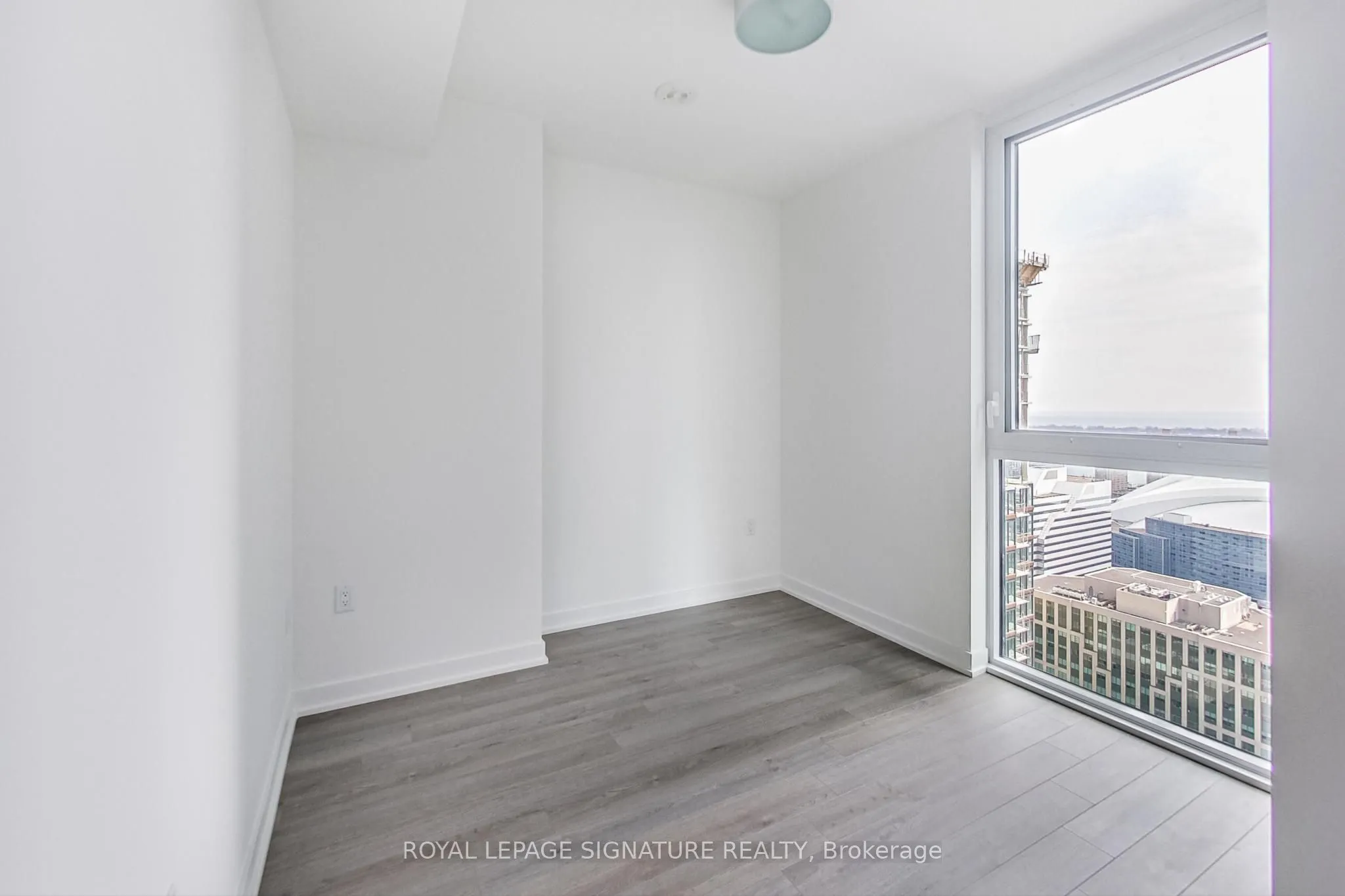 357 King Street W, #3408