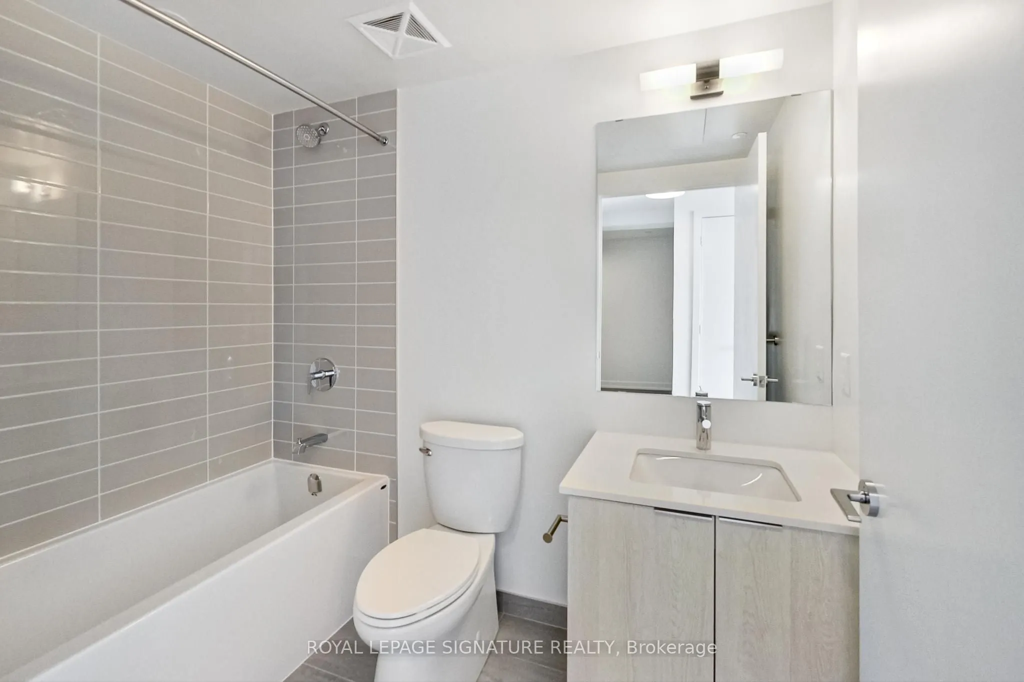 357 King Street W, #3408