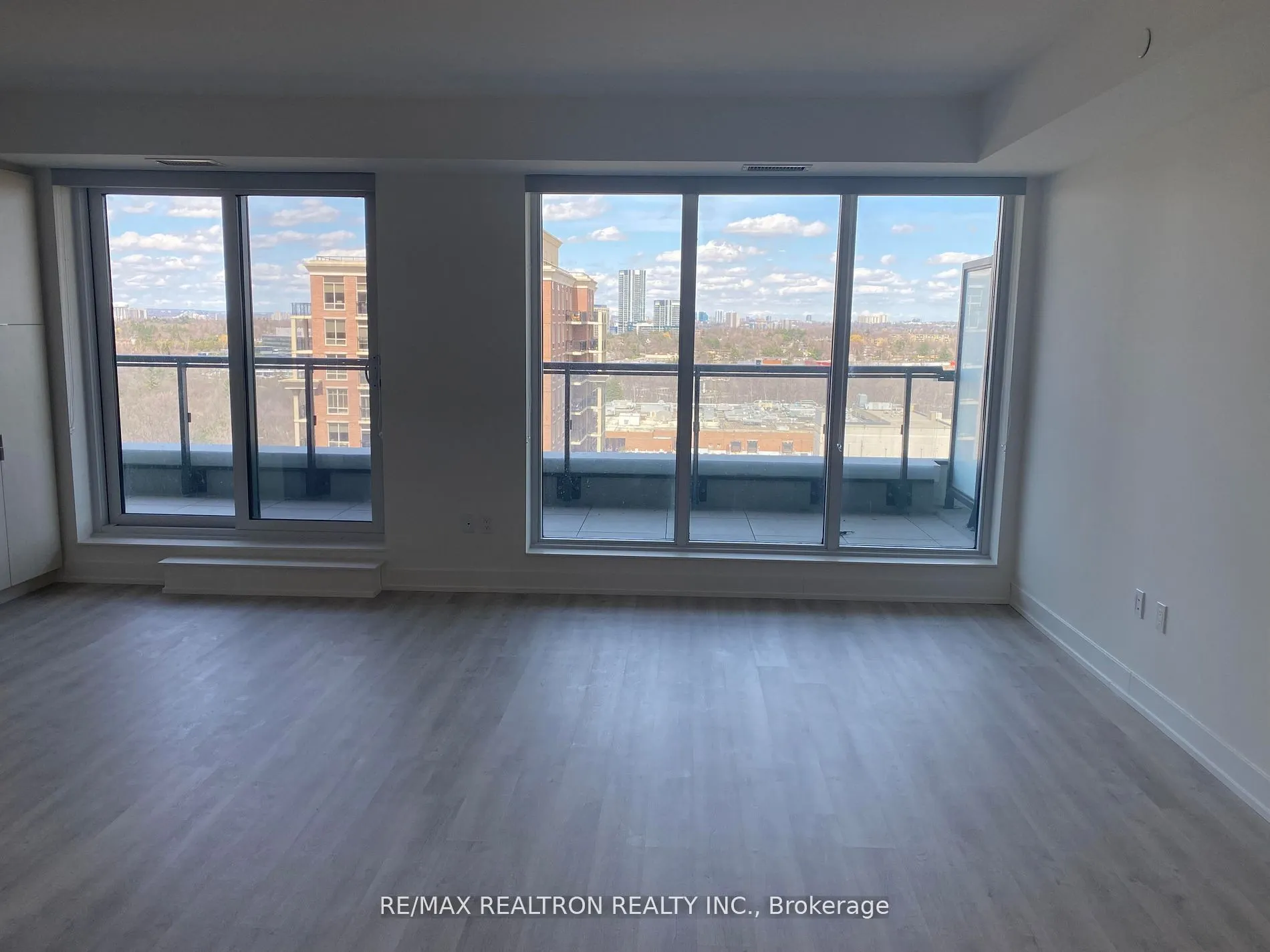 20 Inn On the park Drive, #1539