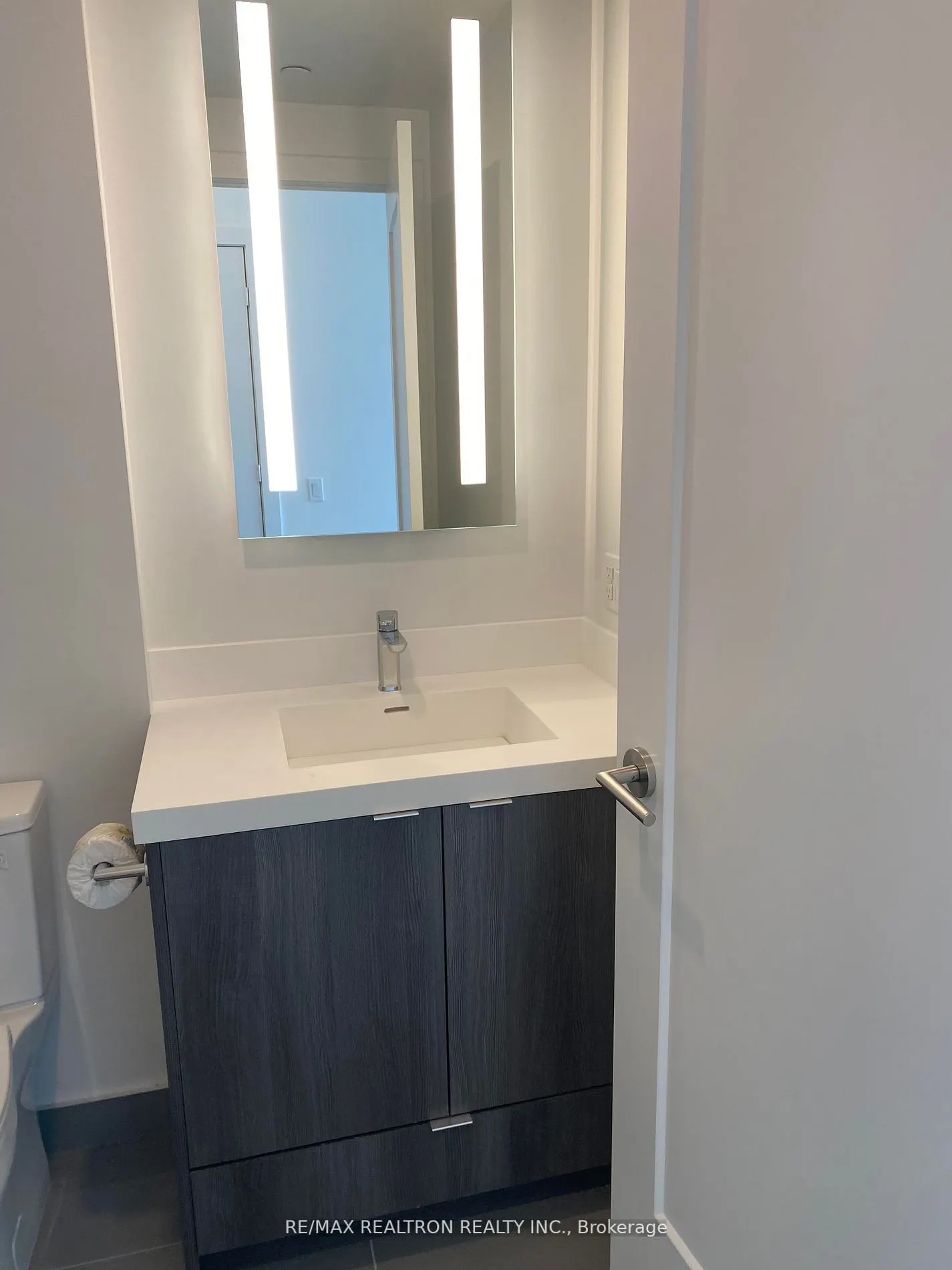 20 Inn On the park Drive, #1539