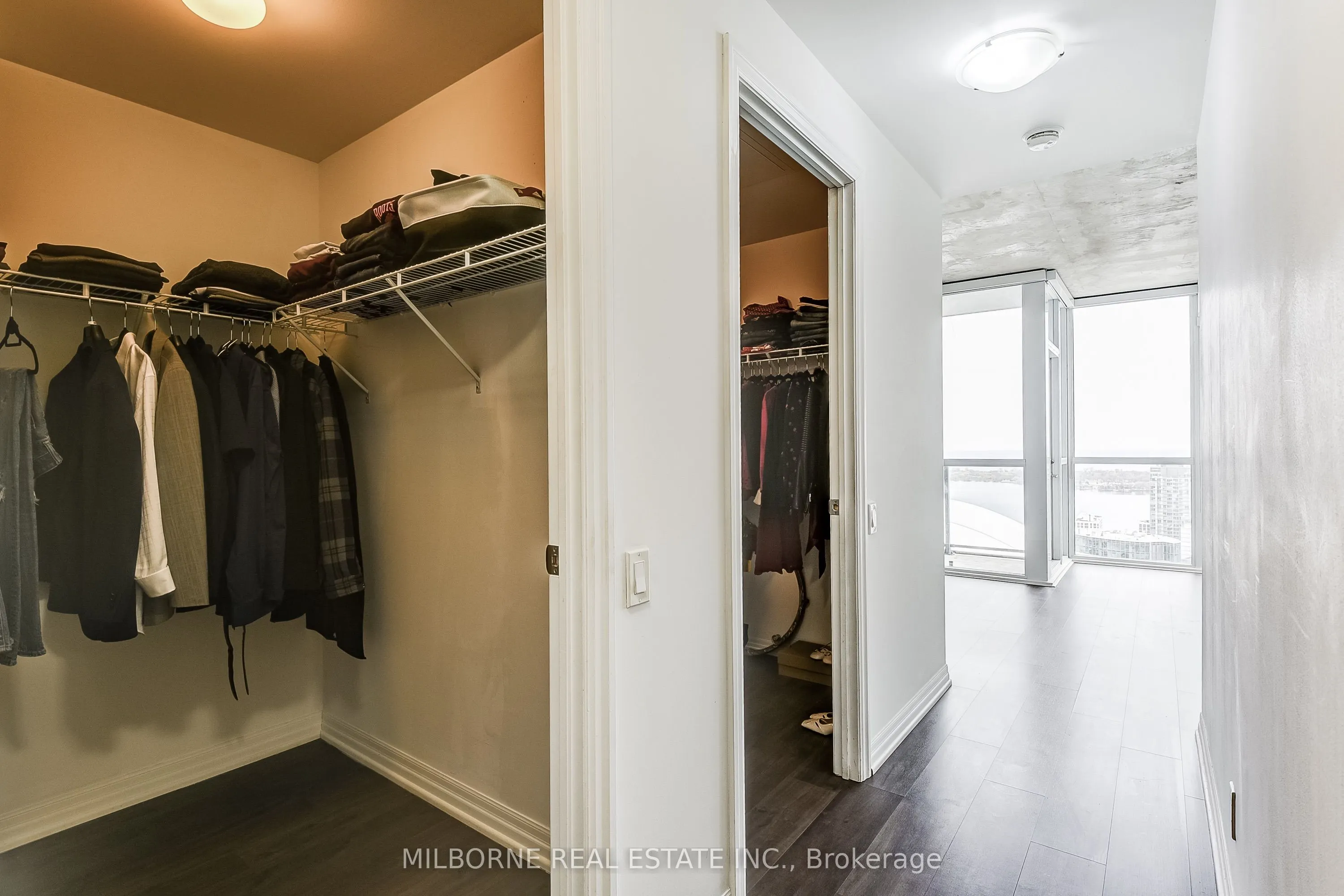 88 Blue Jays Way, #4005