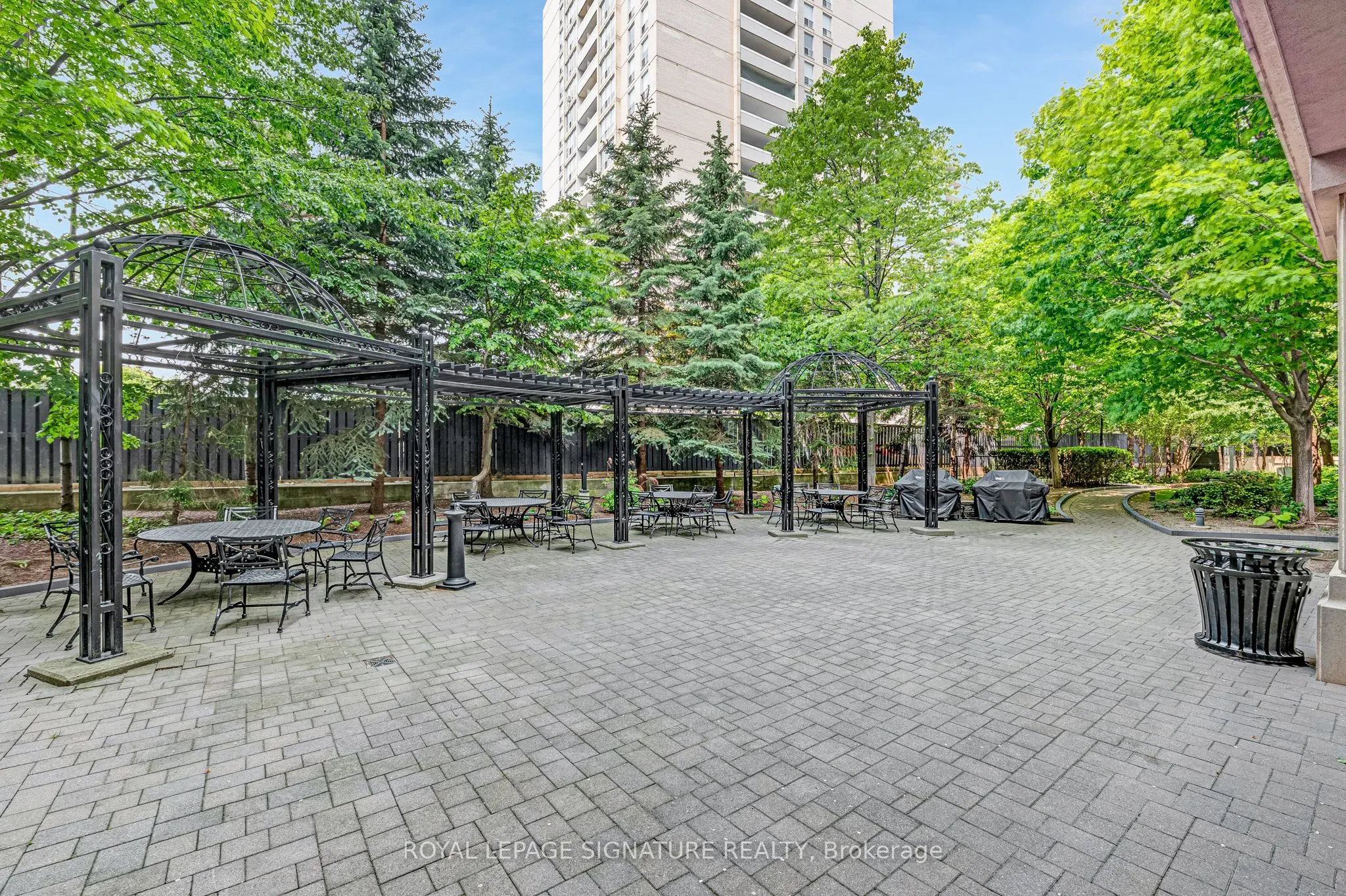 662 Sheppard Avenue E, #1704