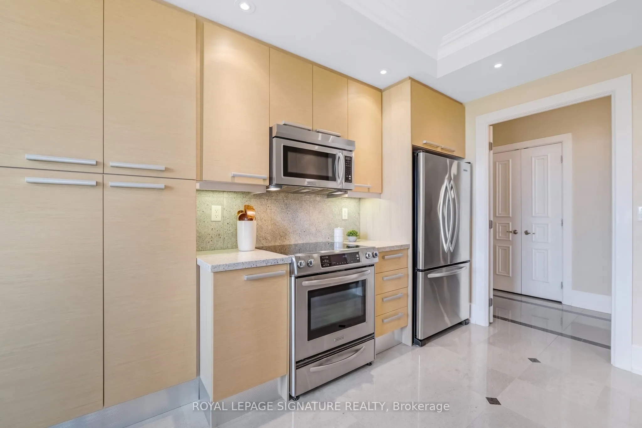 662 Sheppard Avenue E, #1704