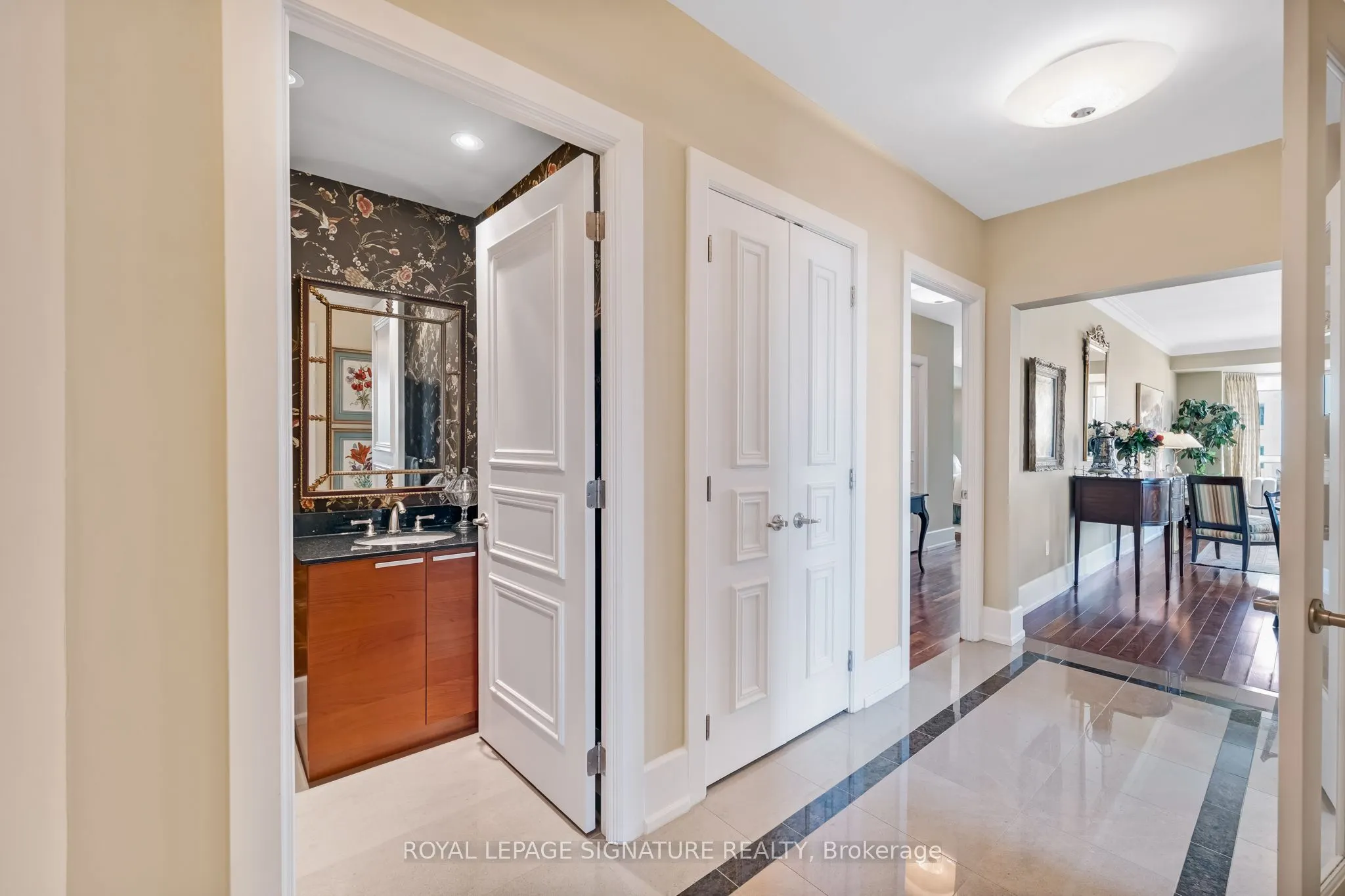 662 Sheppard Avenue E, #1704