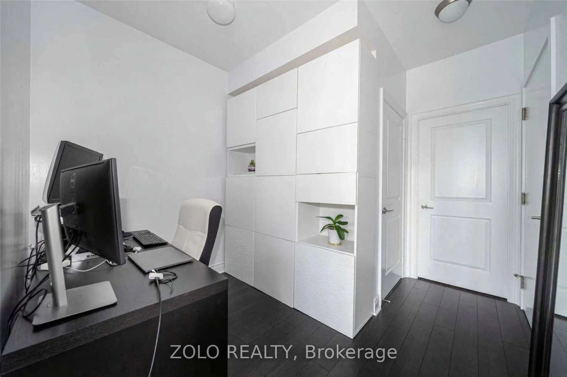 28 Ted Rogers Way, #2001
