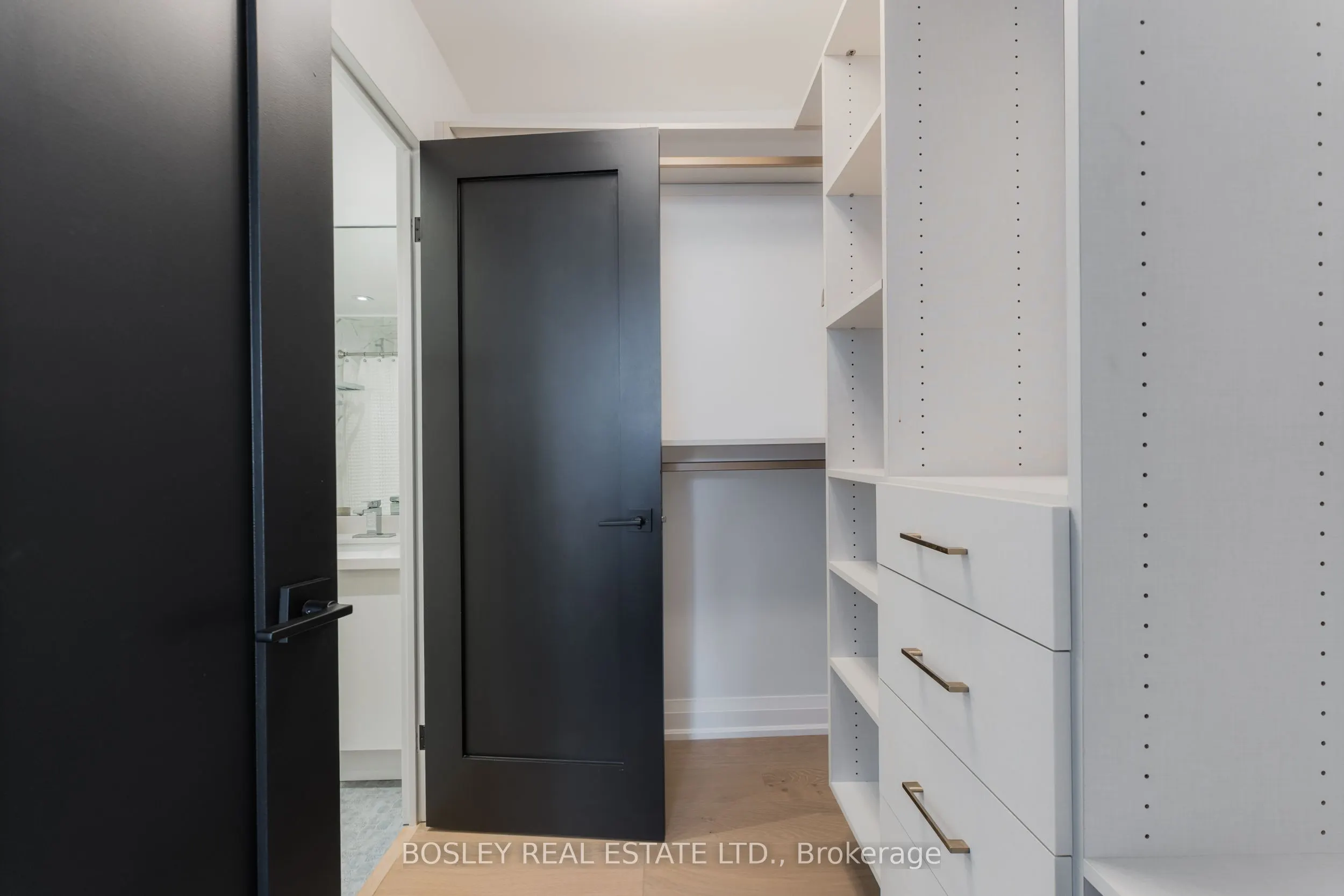 47 St Clair Avenue W, #406
